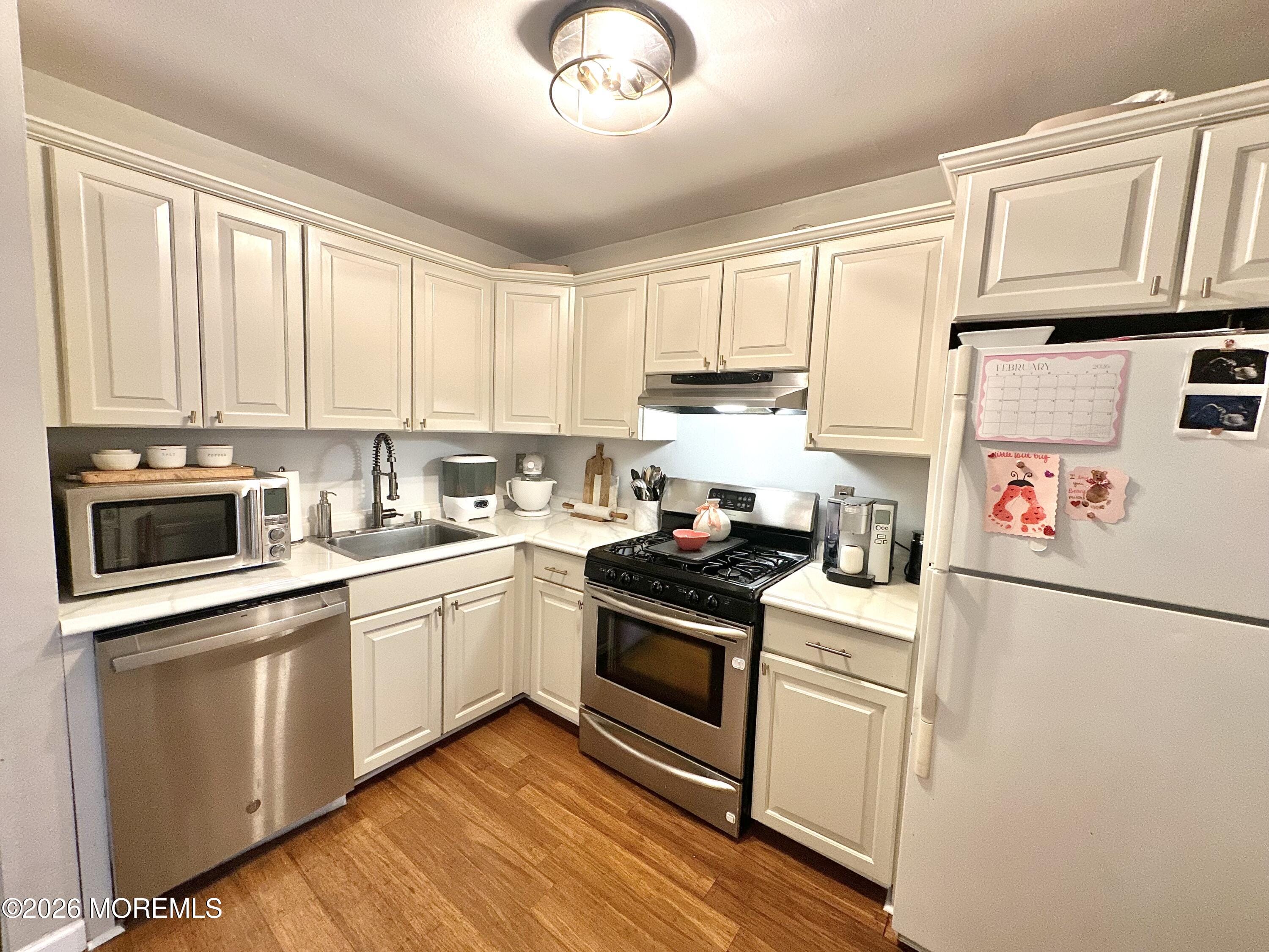 82 Cliffwood Avenue 45 Image 5