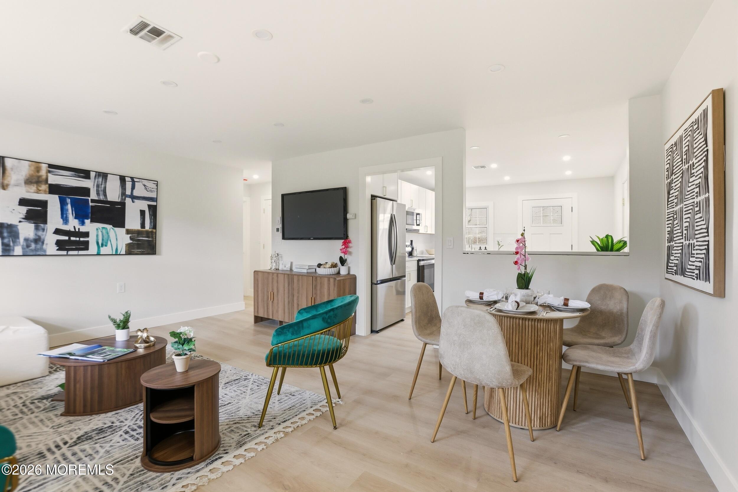 1255C Hamilton Court Image 4