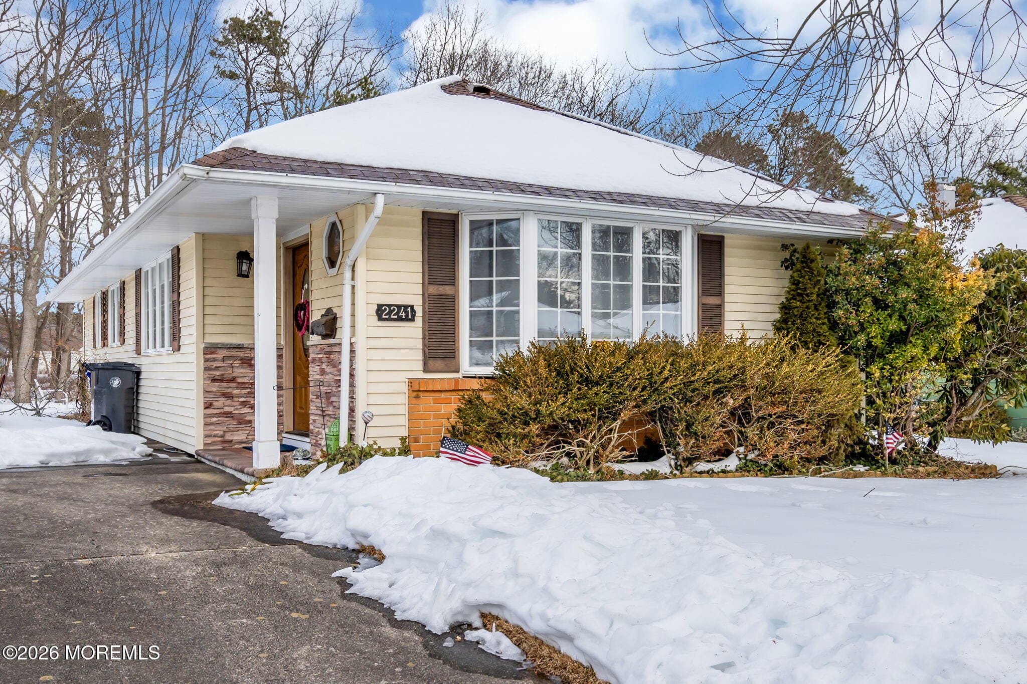 2241 Mount Hope Lane Image 1