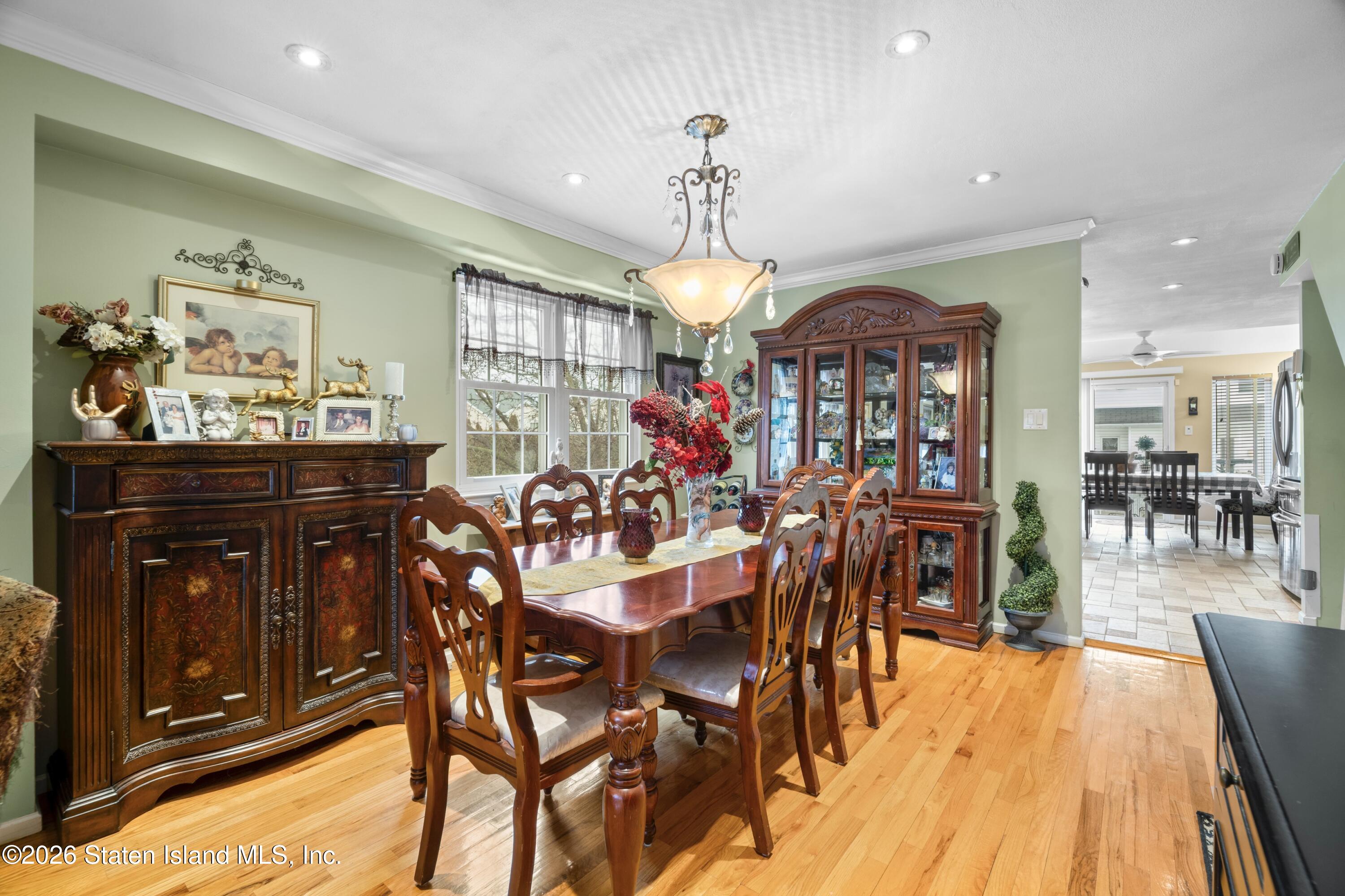 1089 Sheldon Avenue Image 5