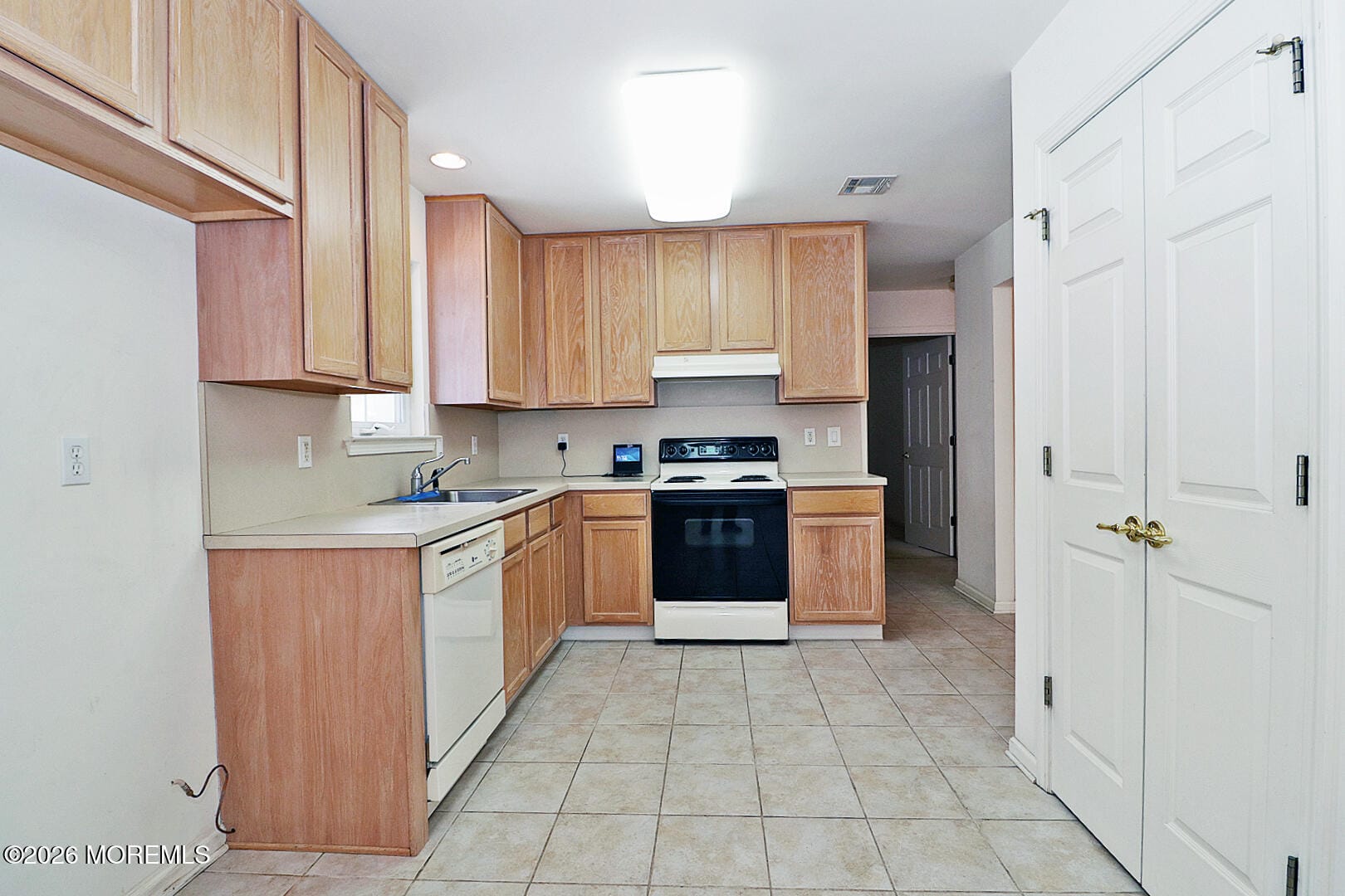 4 Stanton Court, Whiting, NJ, 08759 image 17