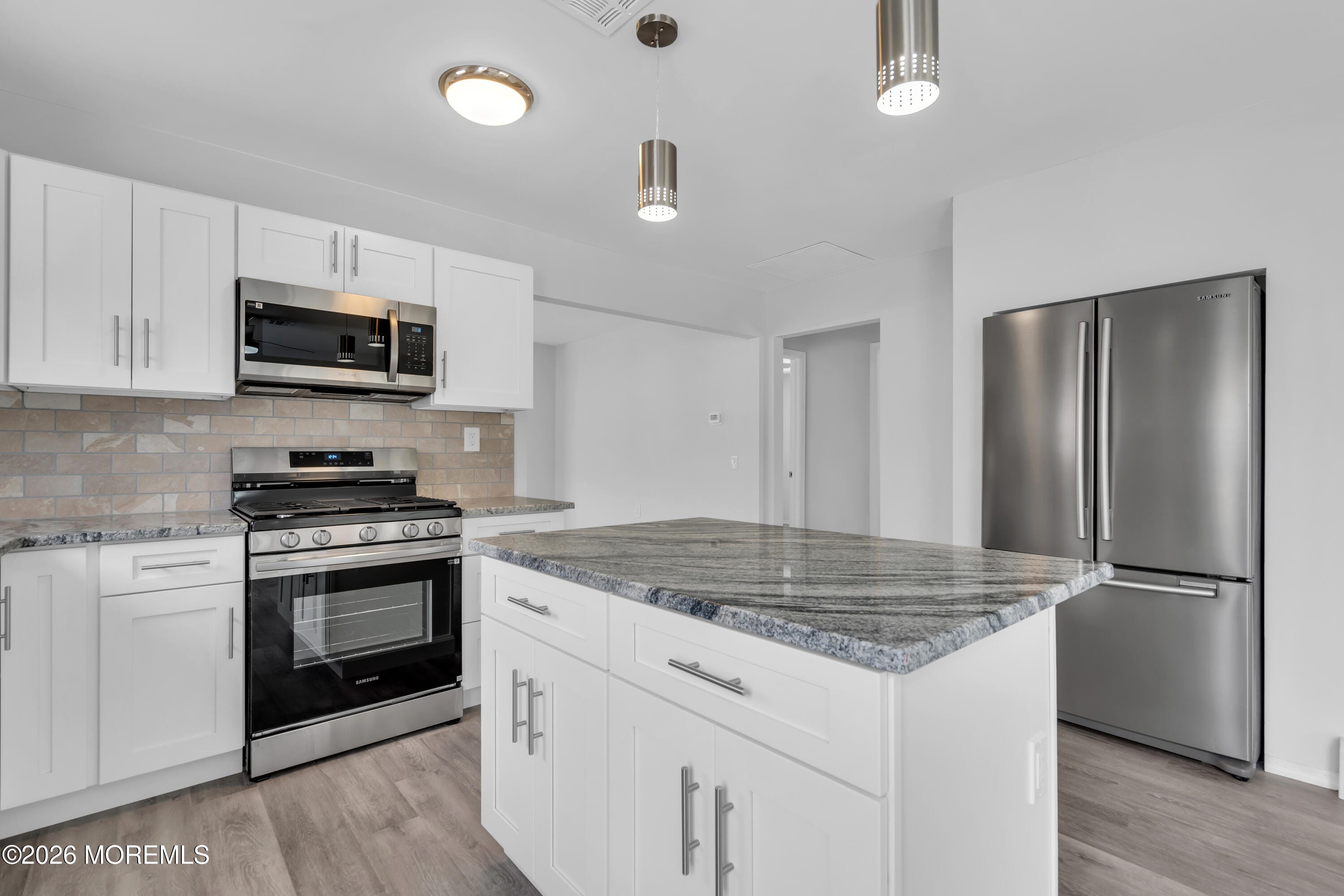 11 Bahamia Drive Image 3