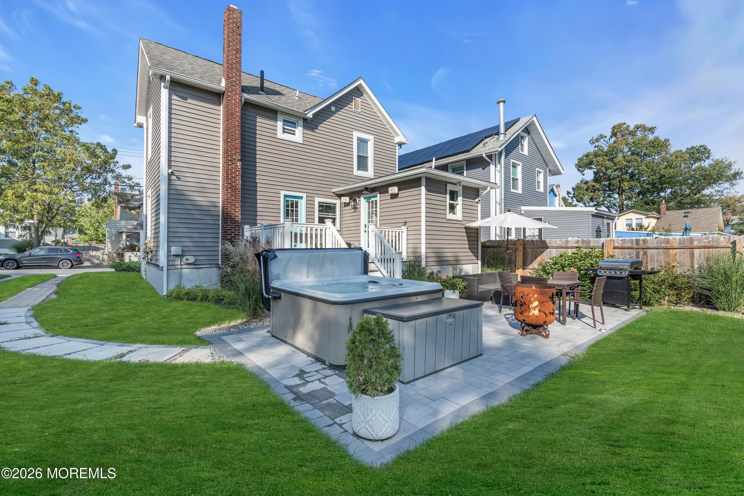 830 Dunlewy Street Image 2