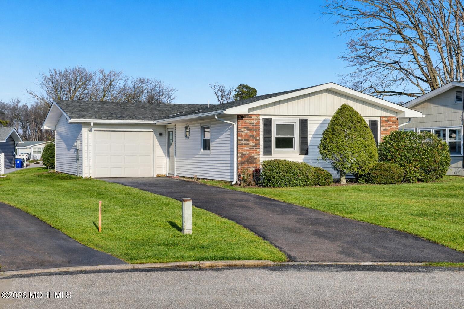 6 Hardy Court Image 1