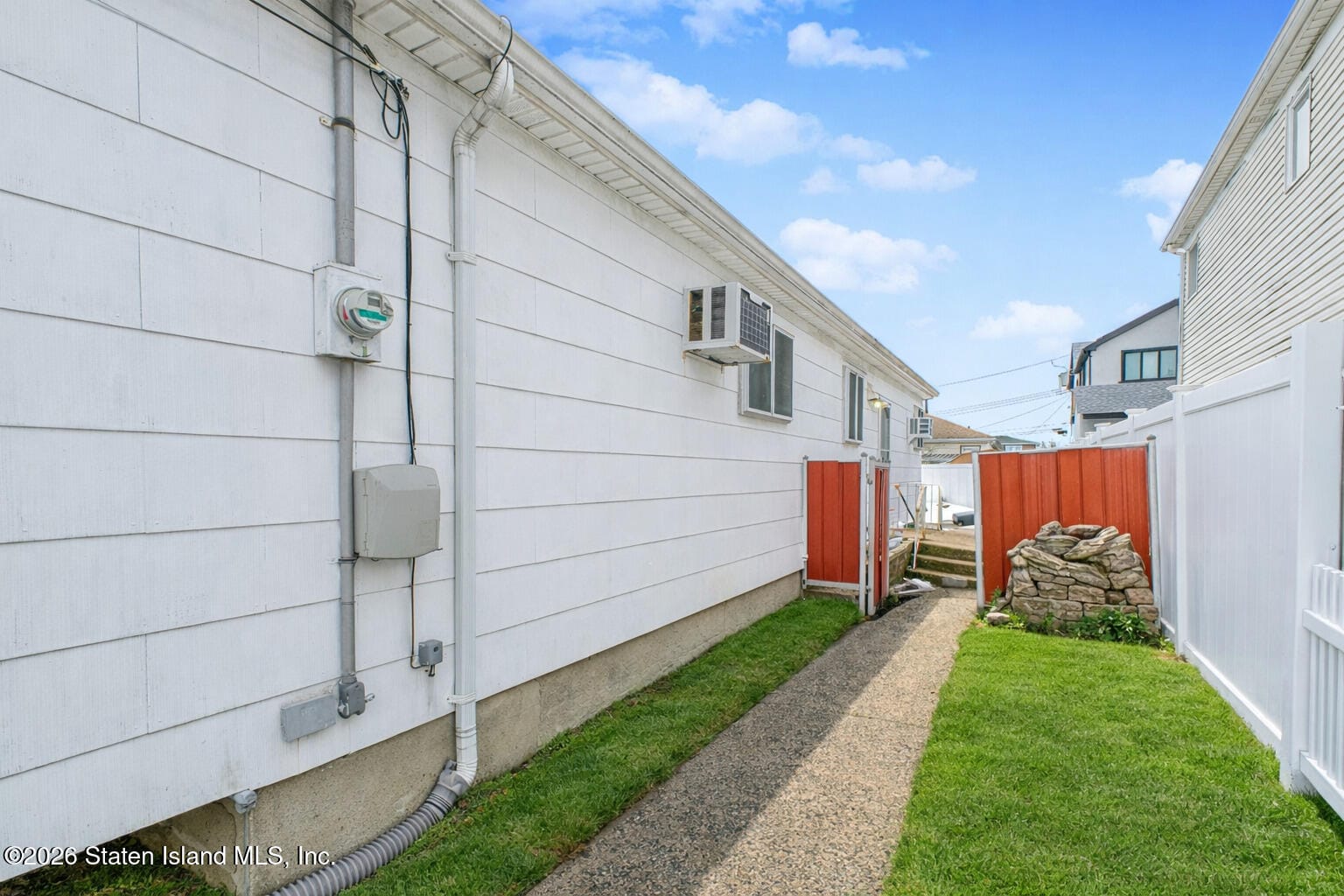 12 Walker Place Image 4