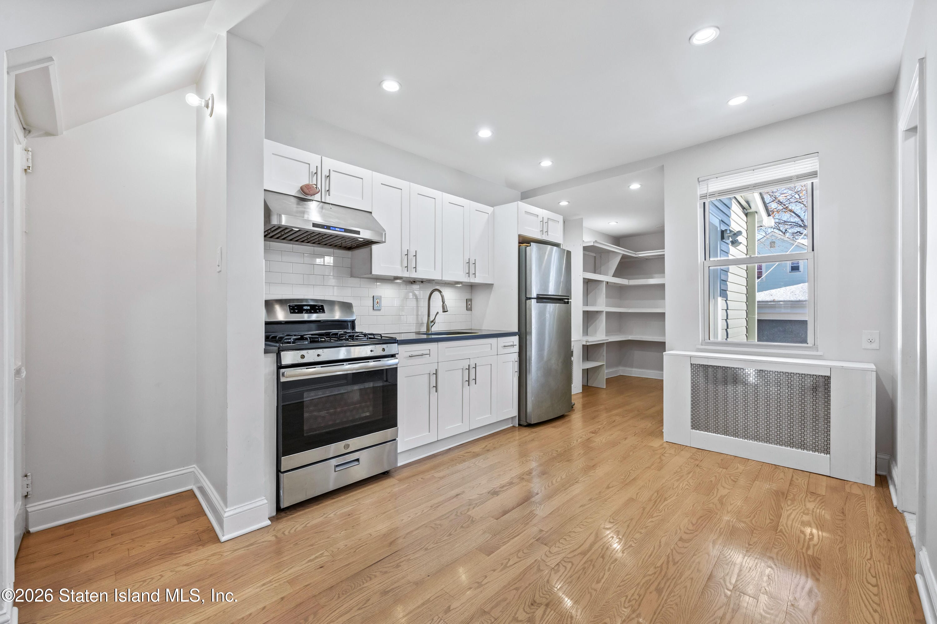 22-29 73rd Street Image 3