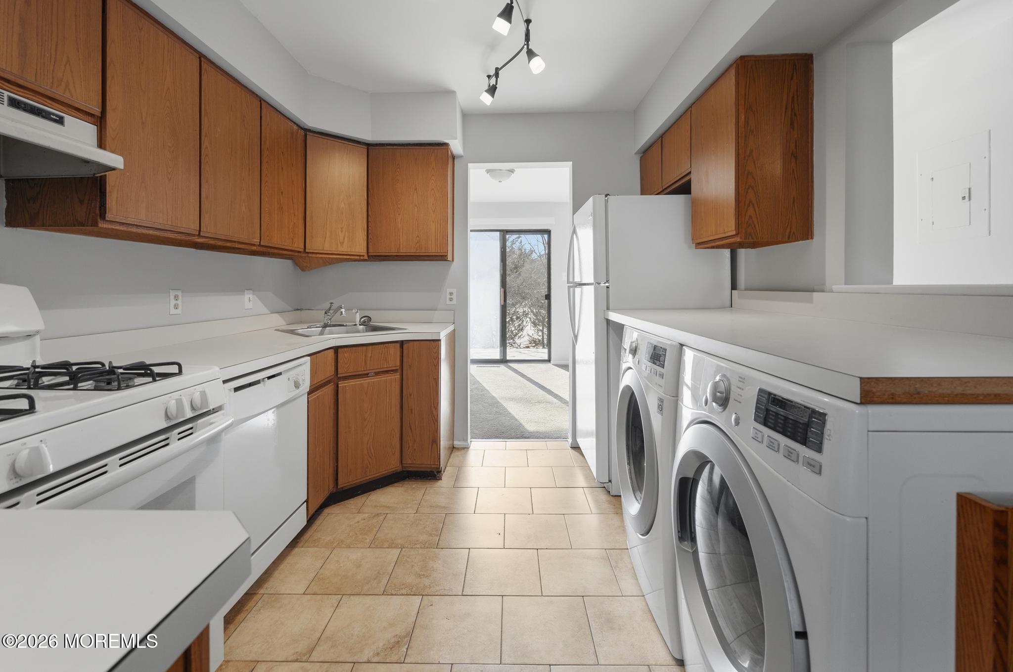 2305 Gulfstream Way, Toms River, NJ, 08755 image 10