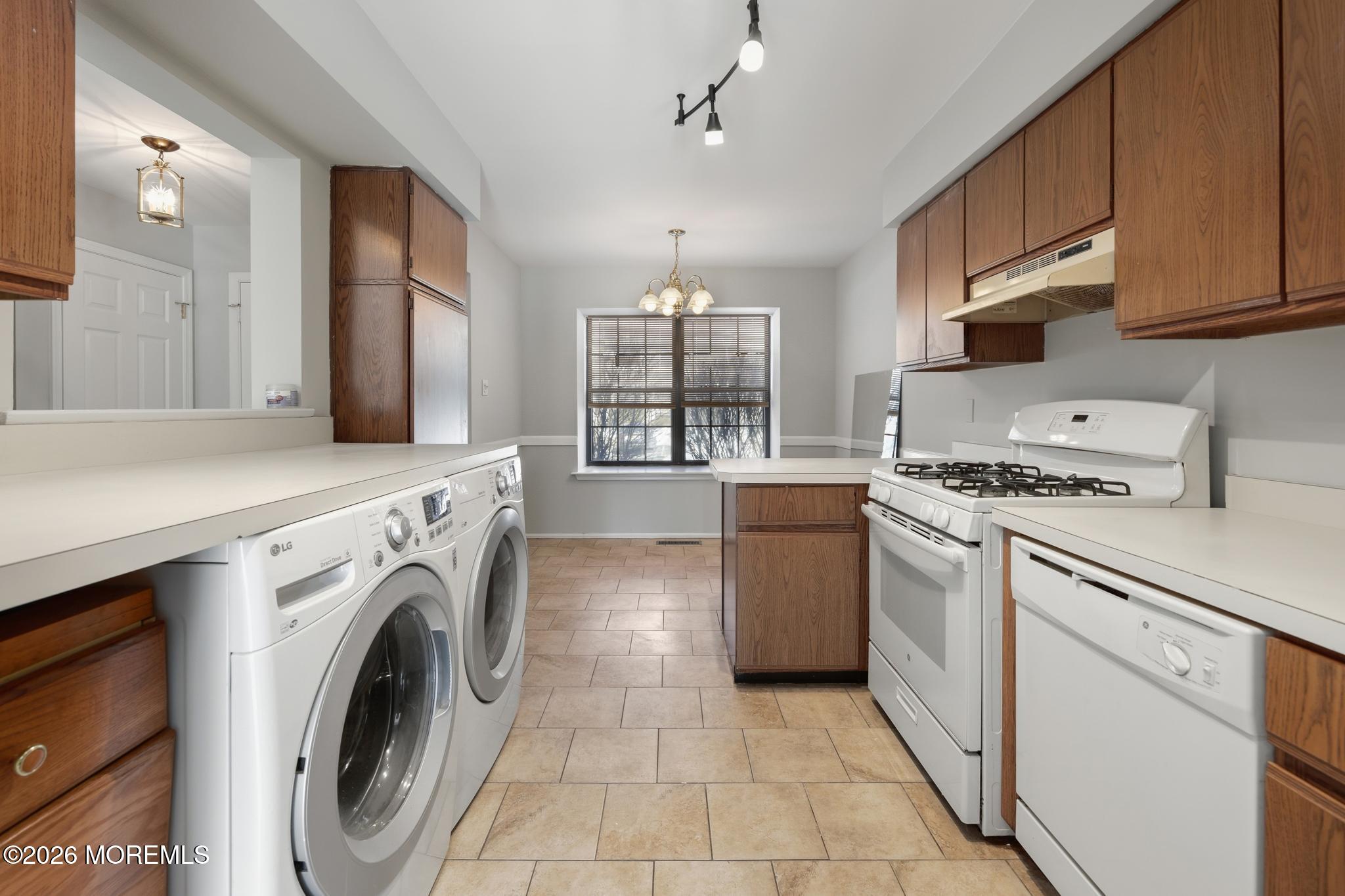 2305 Gulfstream Way, Toms River, NJ, 08755 image 12