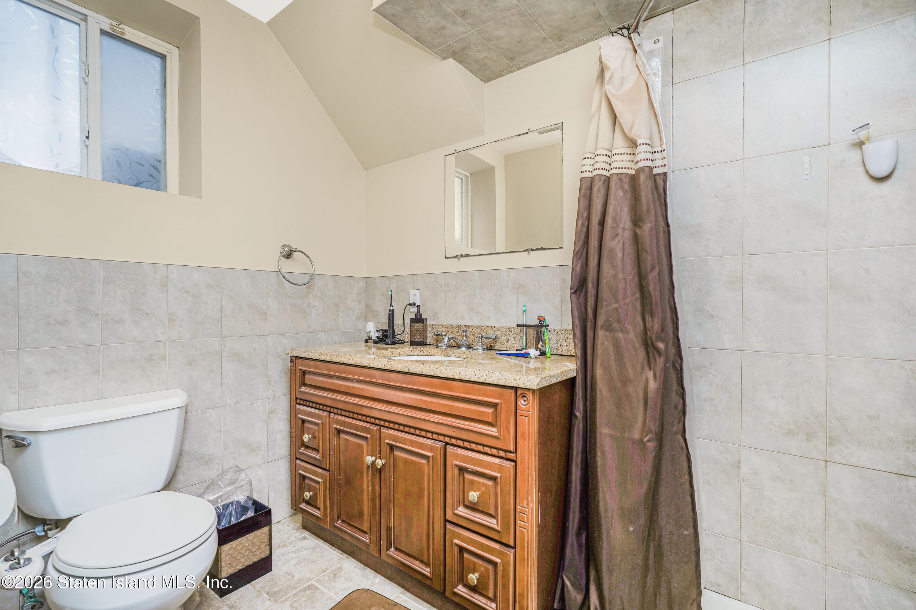 1552 Drumgoole Road, Staten Island, NY, 10309 image 24