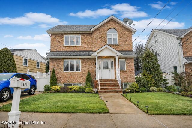 1552 Drumgoole Road, Staten Island, NY, 10309