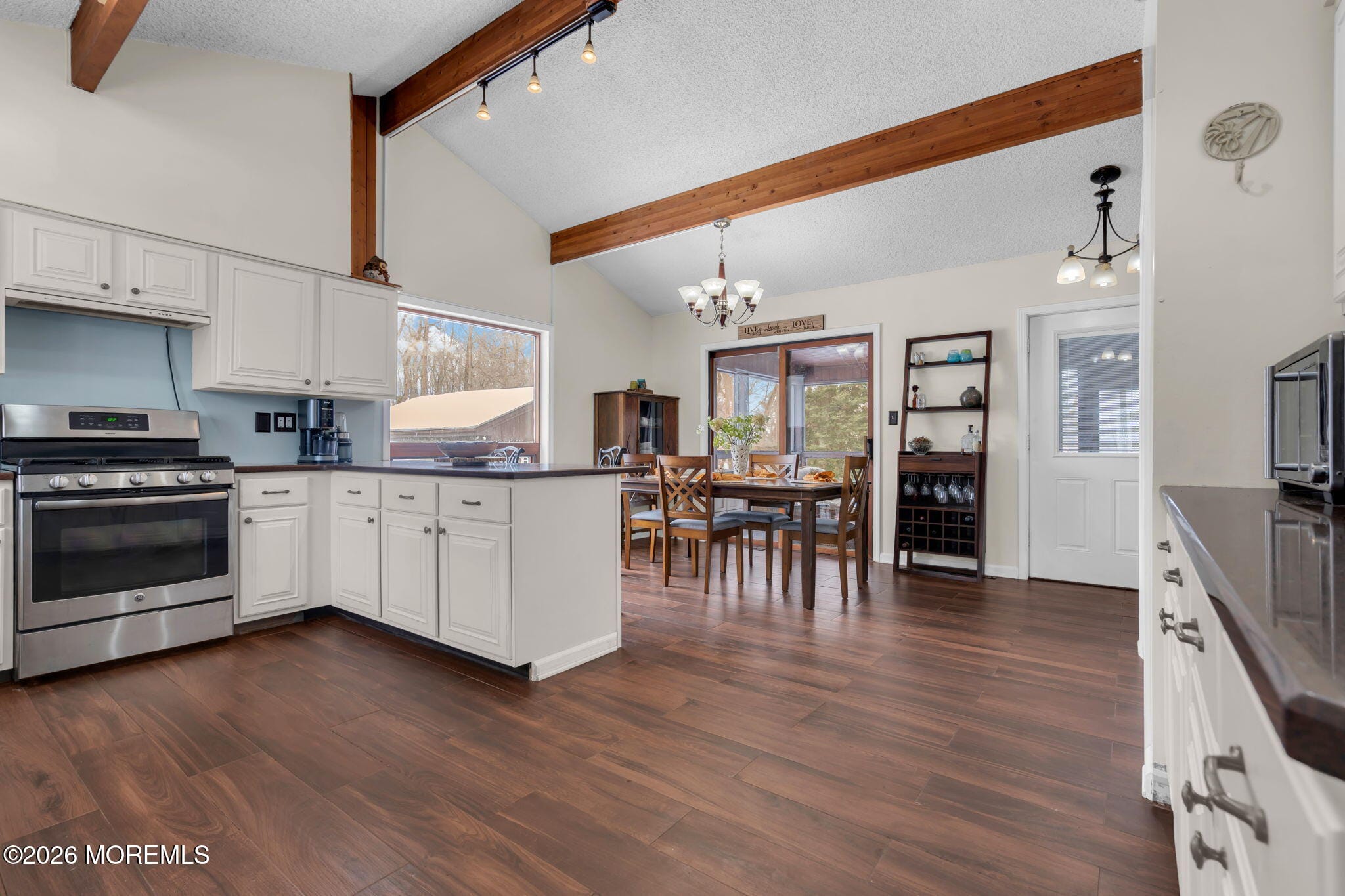 501 Circle Drive Image 5