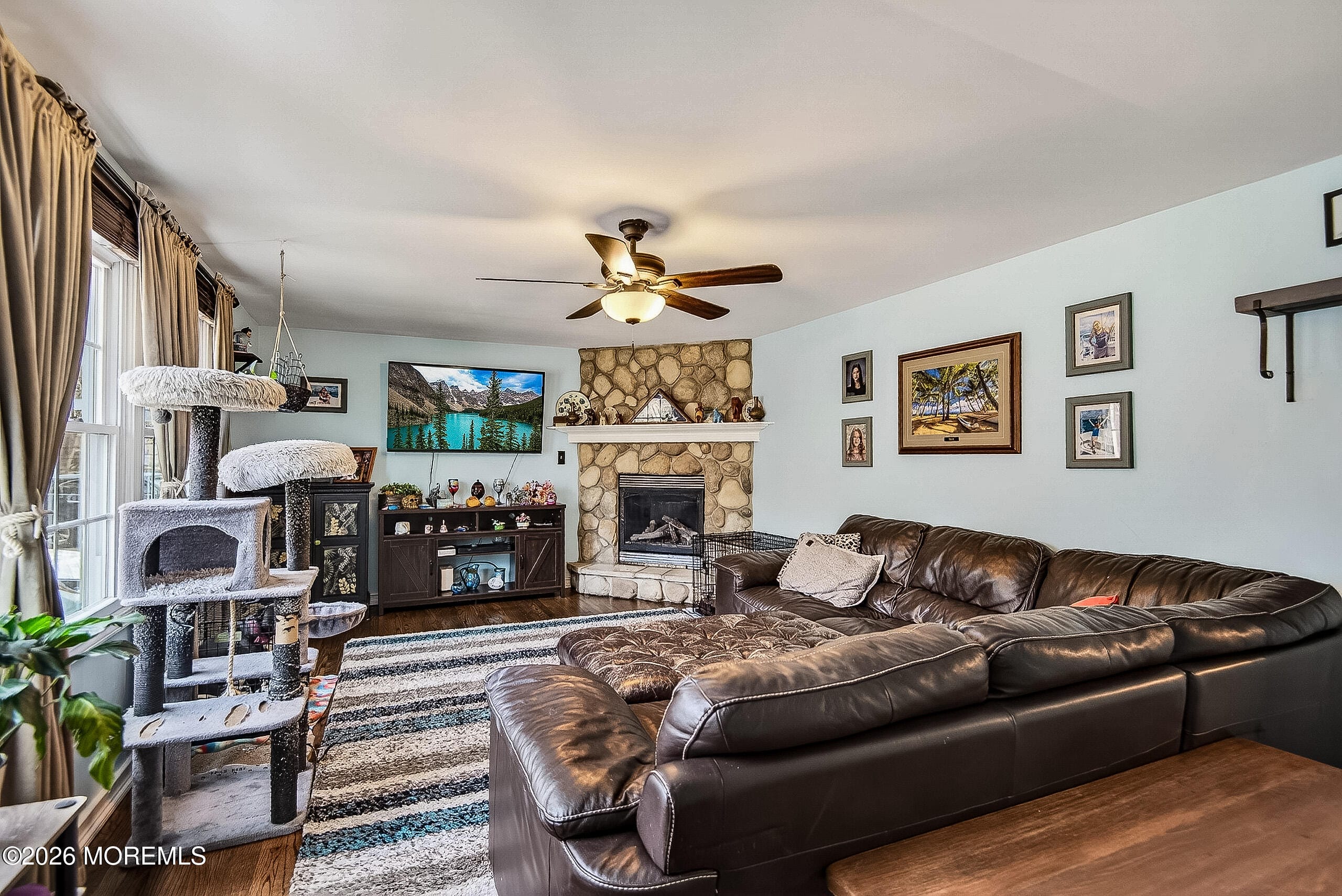 250 Tip Seaman Drive Image 2