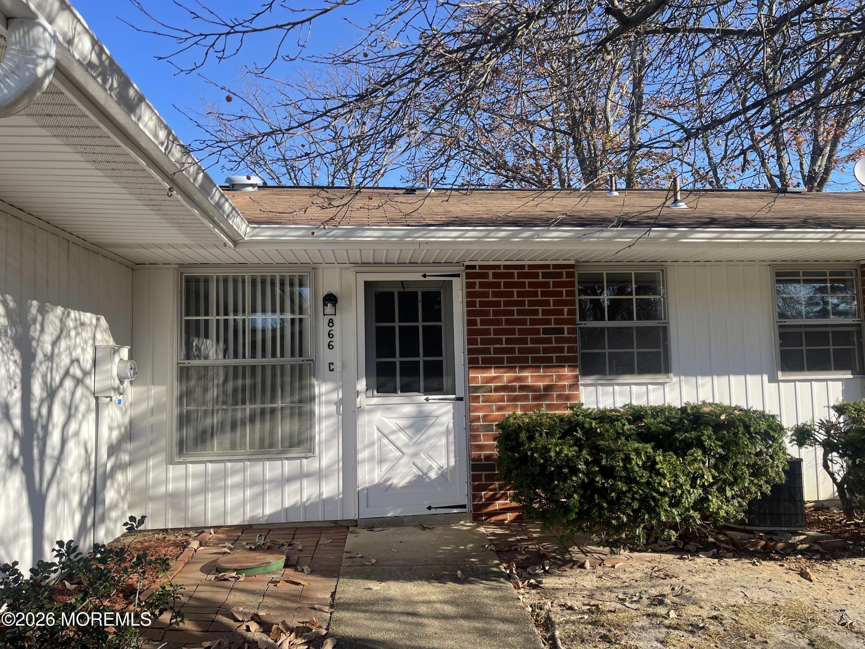 866C Inverness Court, Lakewood, NJ, 08701