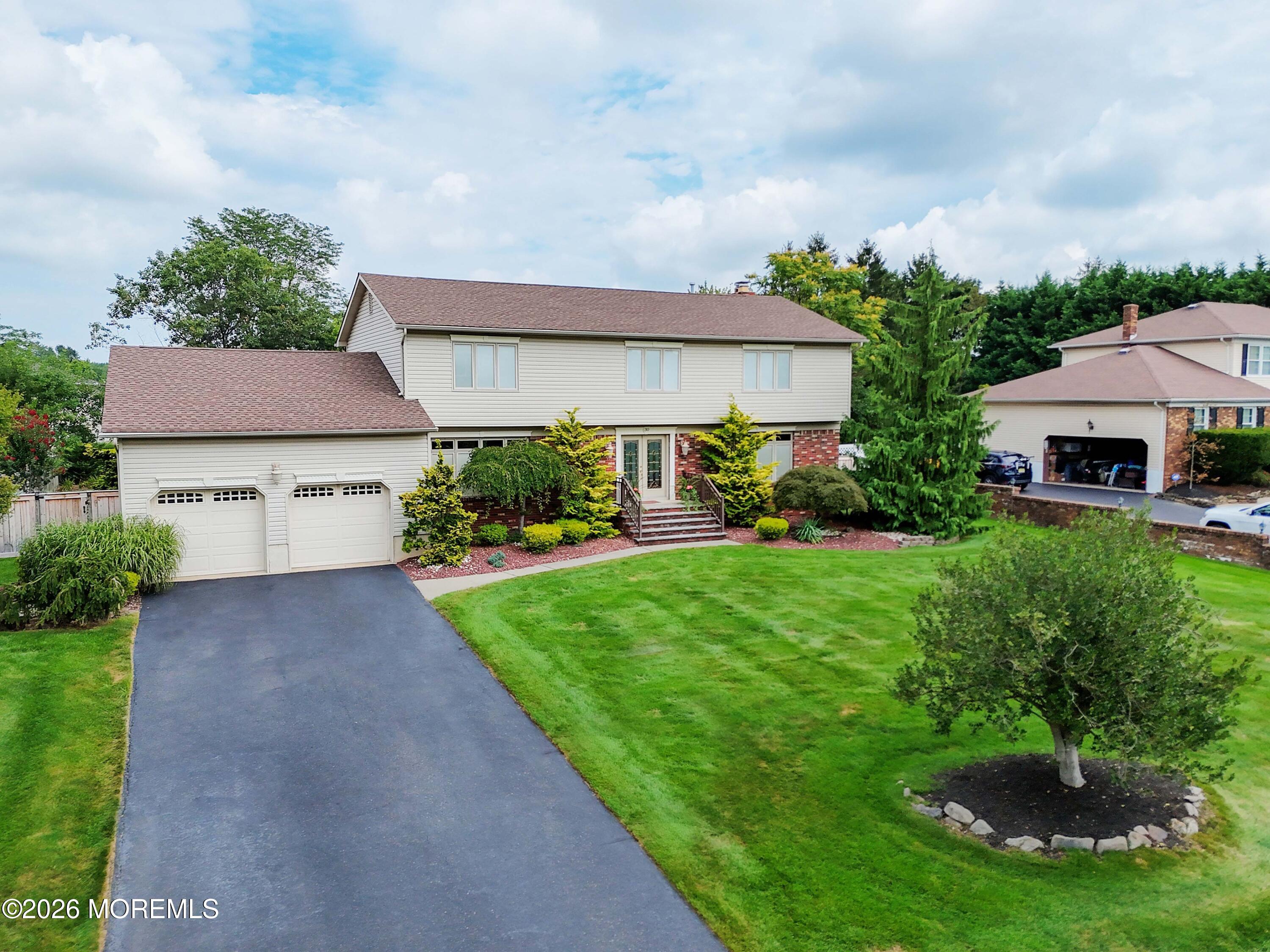 30 Terence Drive, Manalapan, NJ, 07726