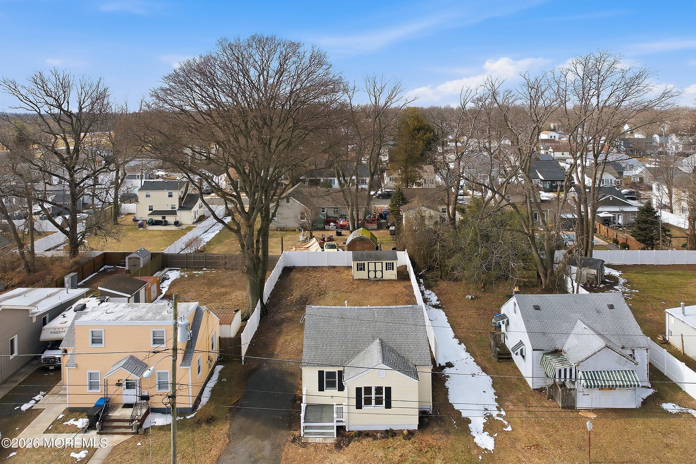 71 Bay Avenue Image 5