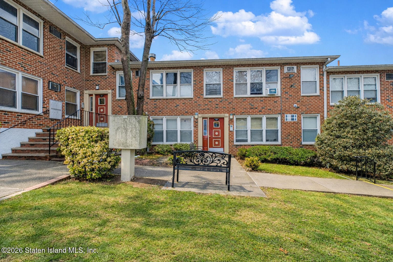 485 Armstrong Avenue E 2 Image 2