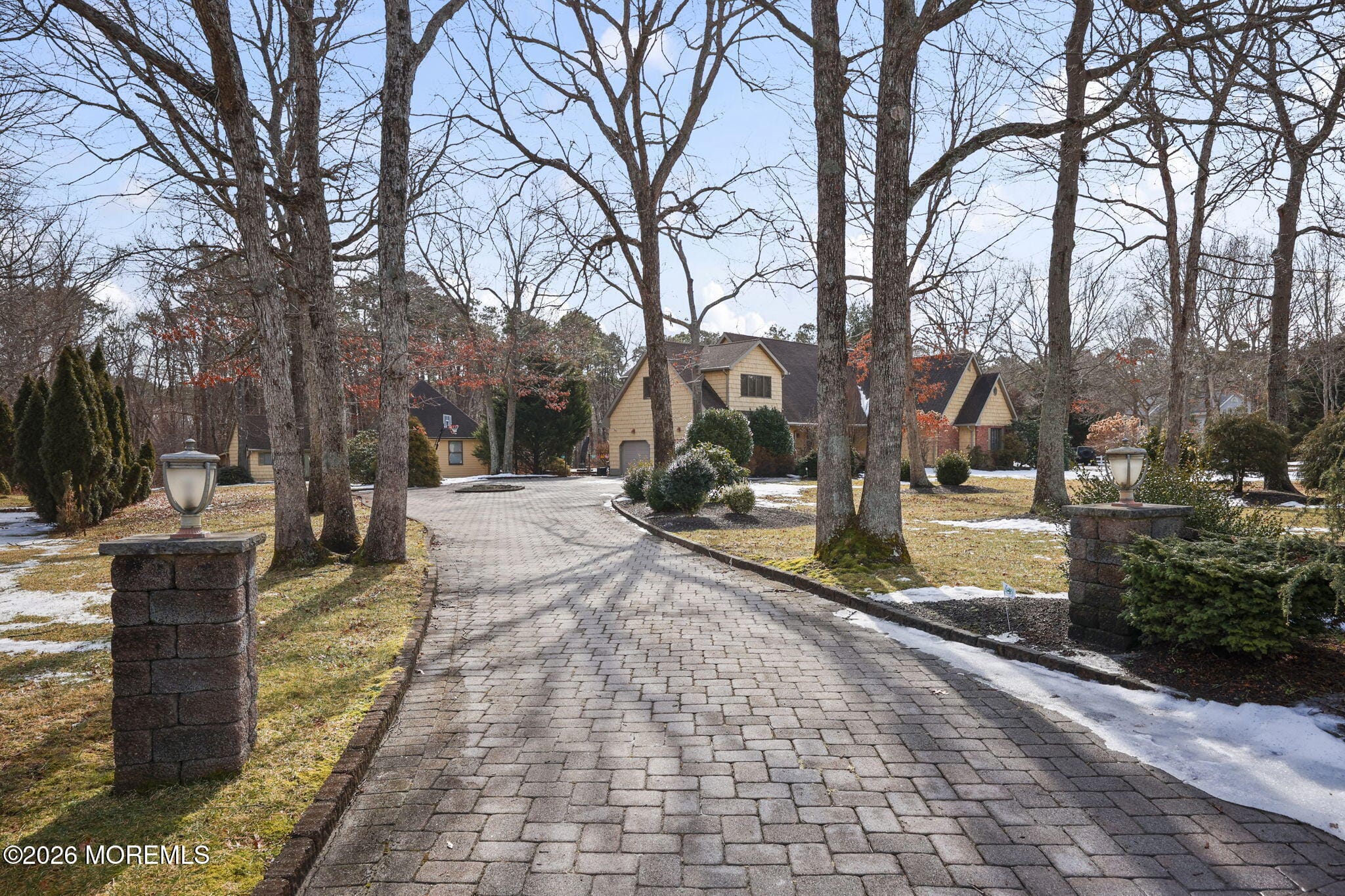 741 Oxford Road Image 3