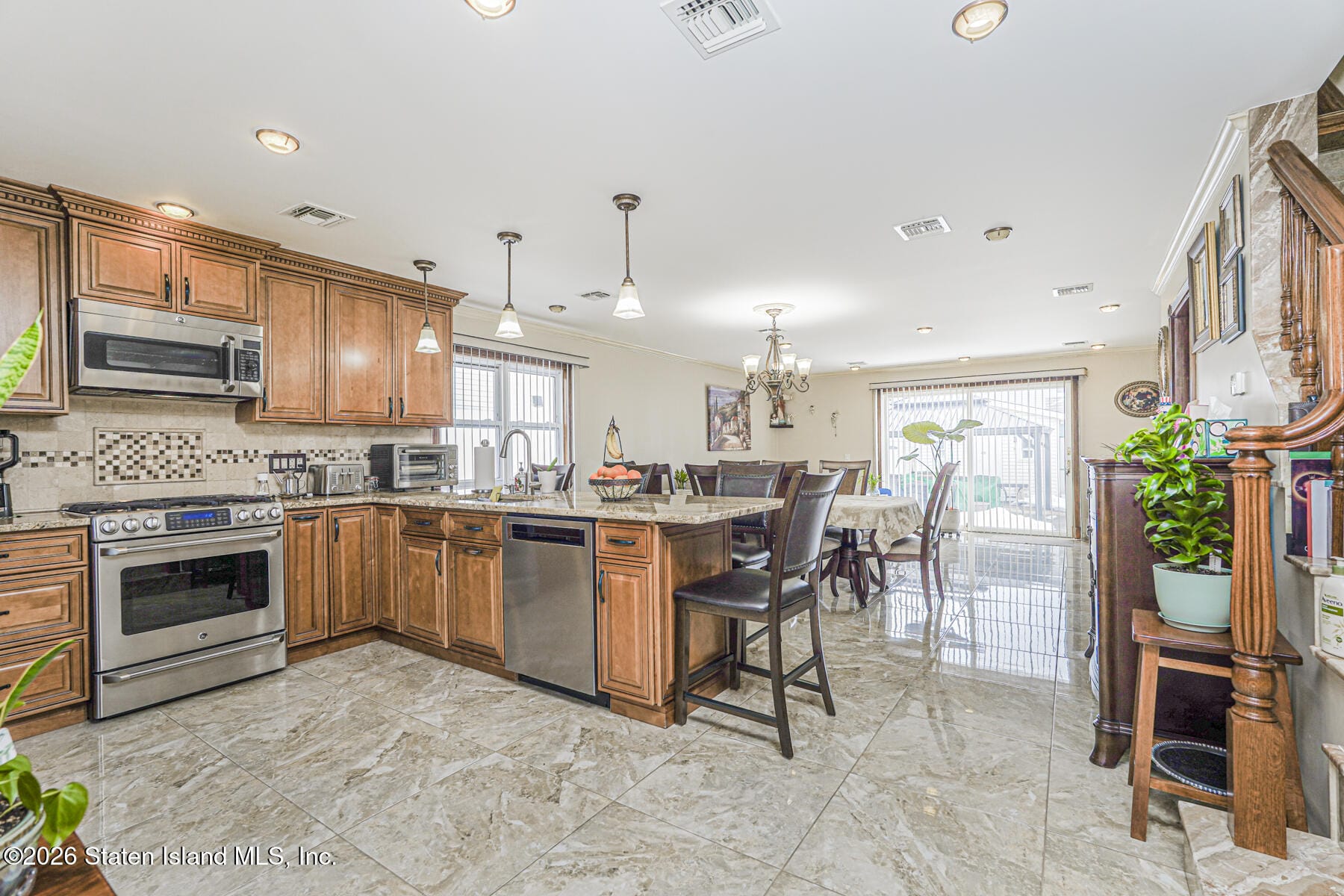 94 Getz Avenue Image 3