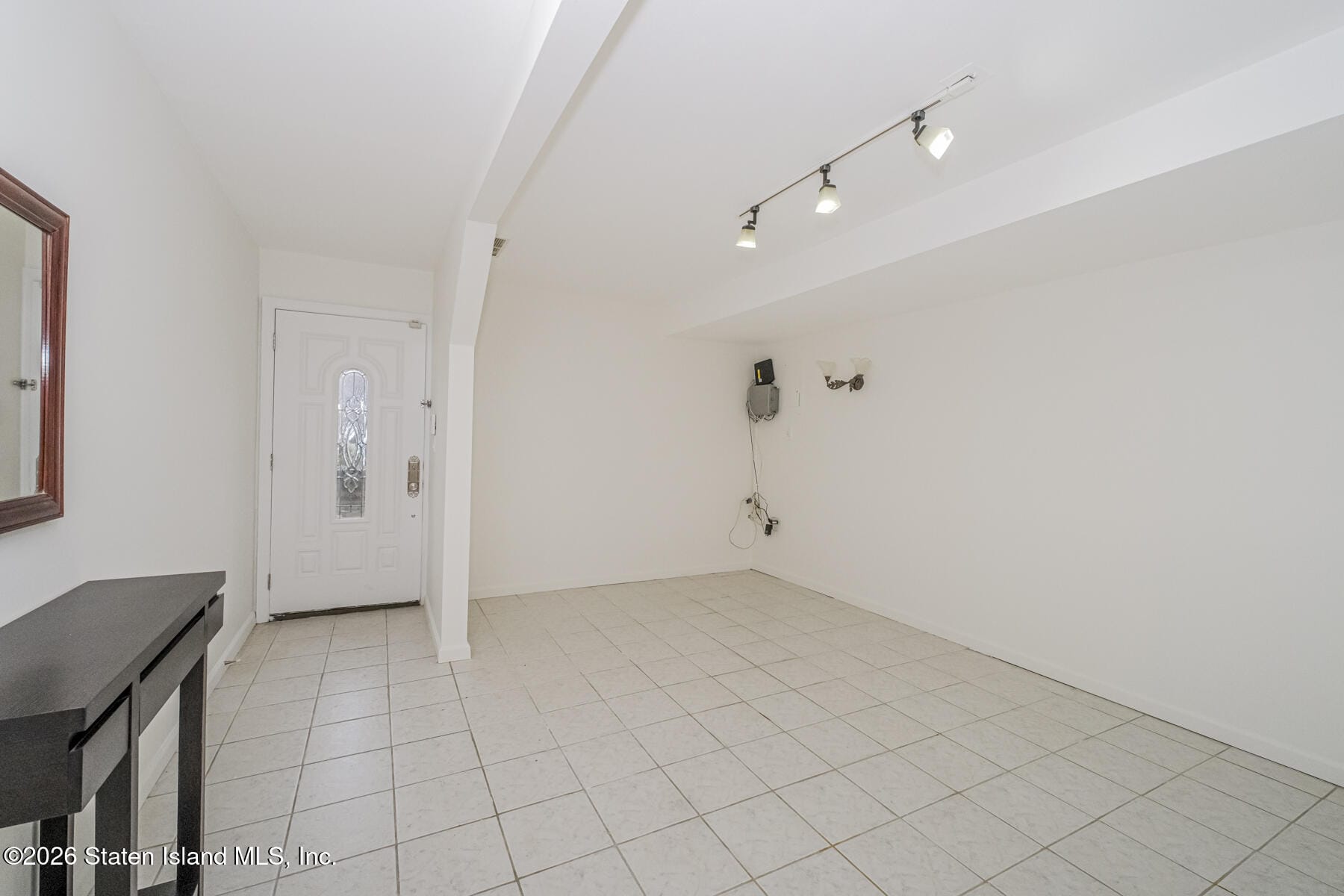 107 Hempstead Avenue Image 5