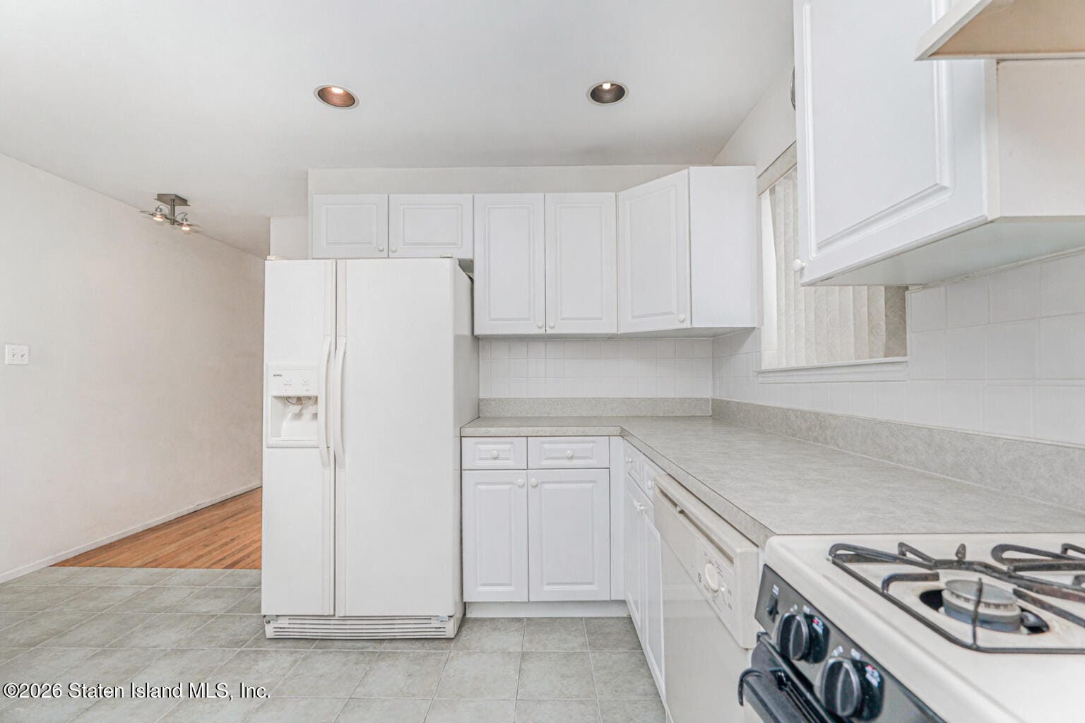 1167 Rockland Avenue Image 5