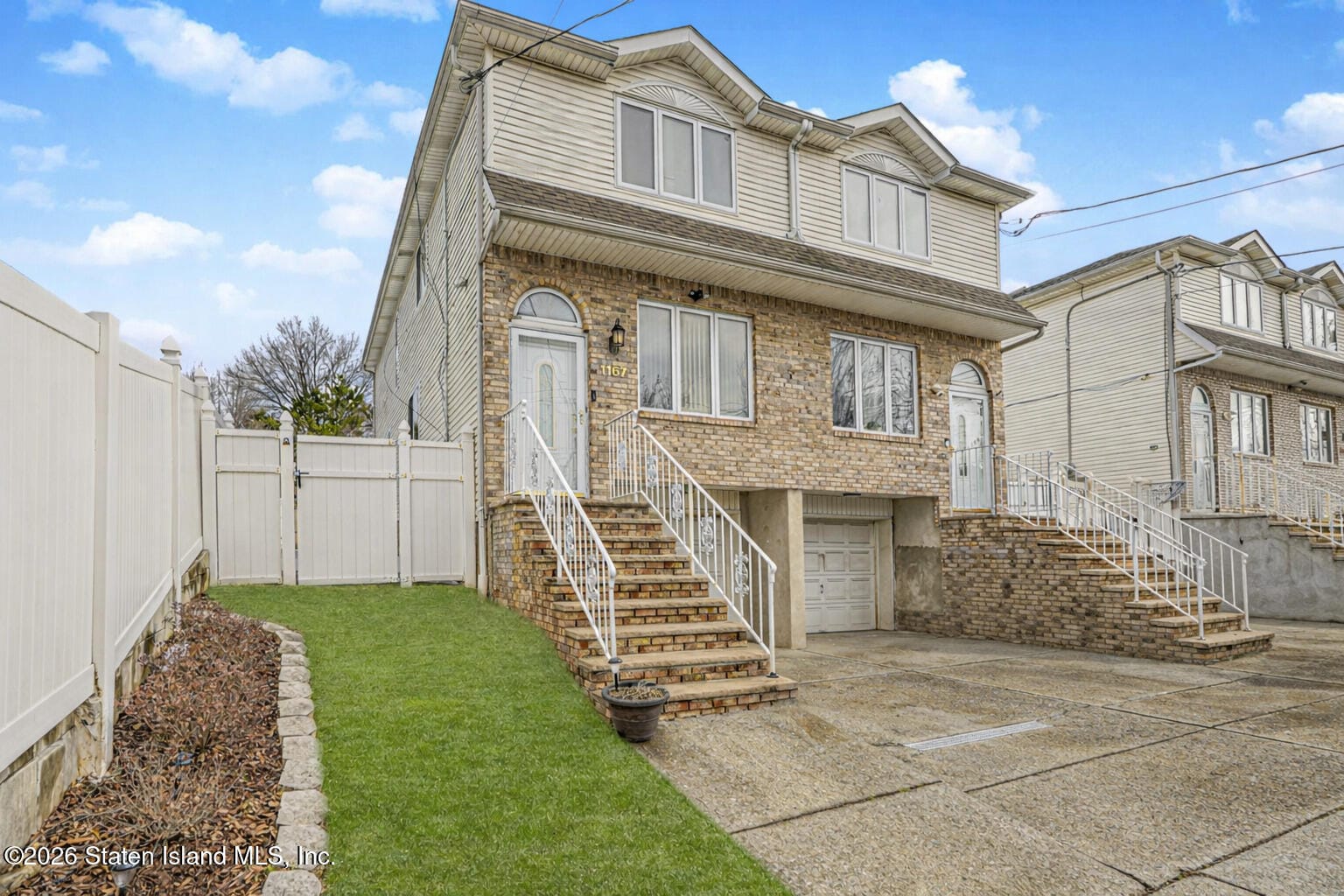 1167 Rockland Avenue Image 2