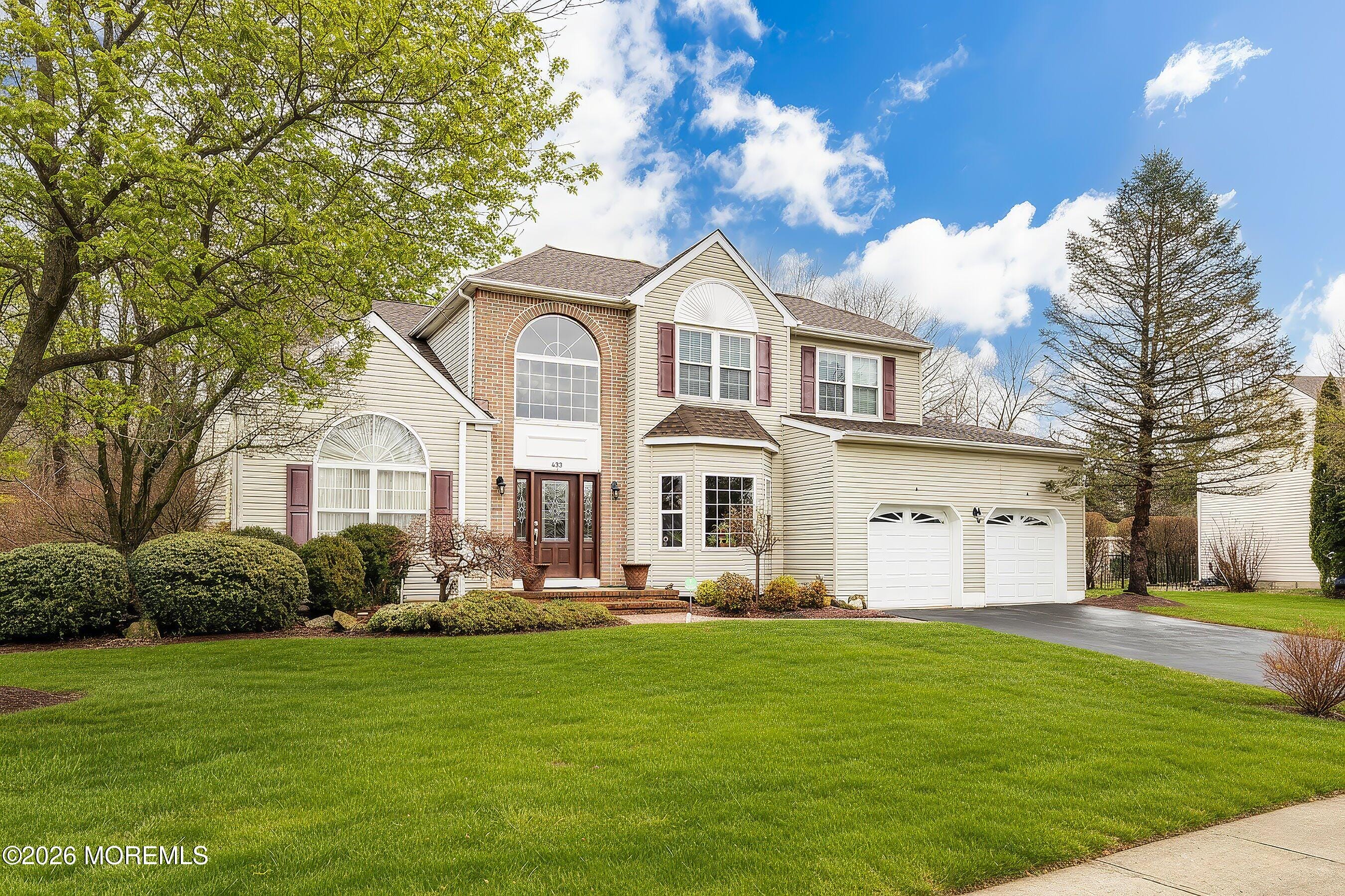 433 Meadowood Road Image 3