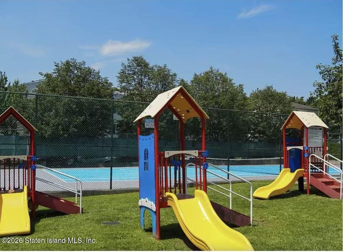 212 Ilyssa Way, Staten Island, NY, 10312 image 21