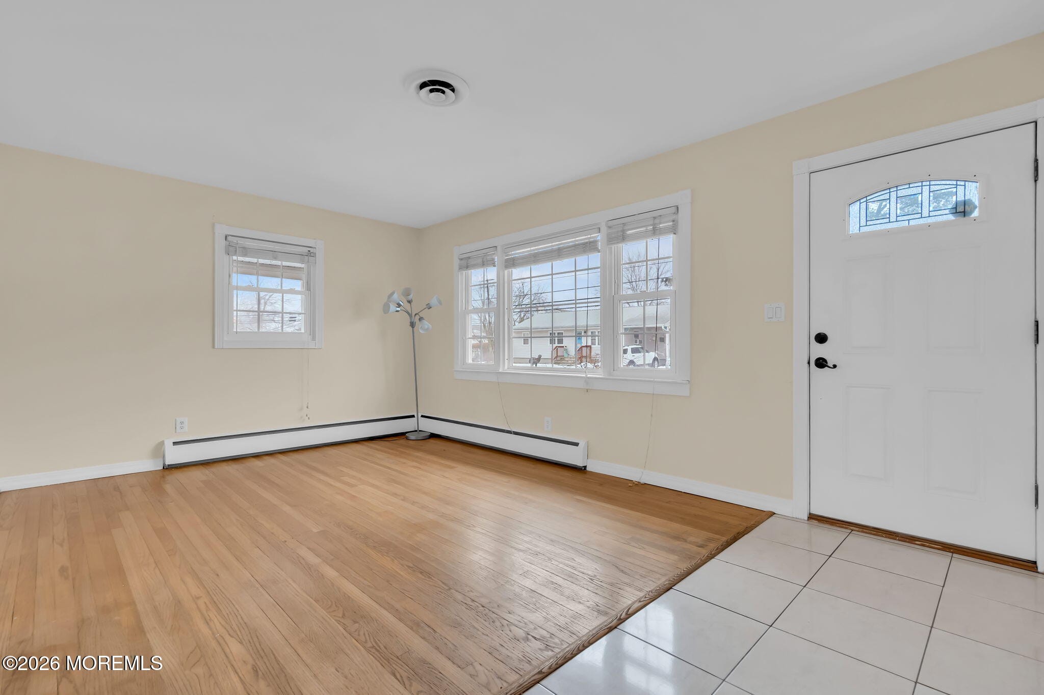 916 Beachwood Boulevard Image 5