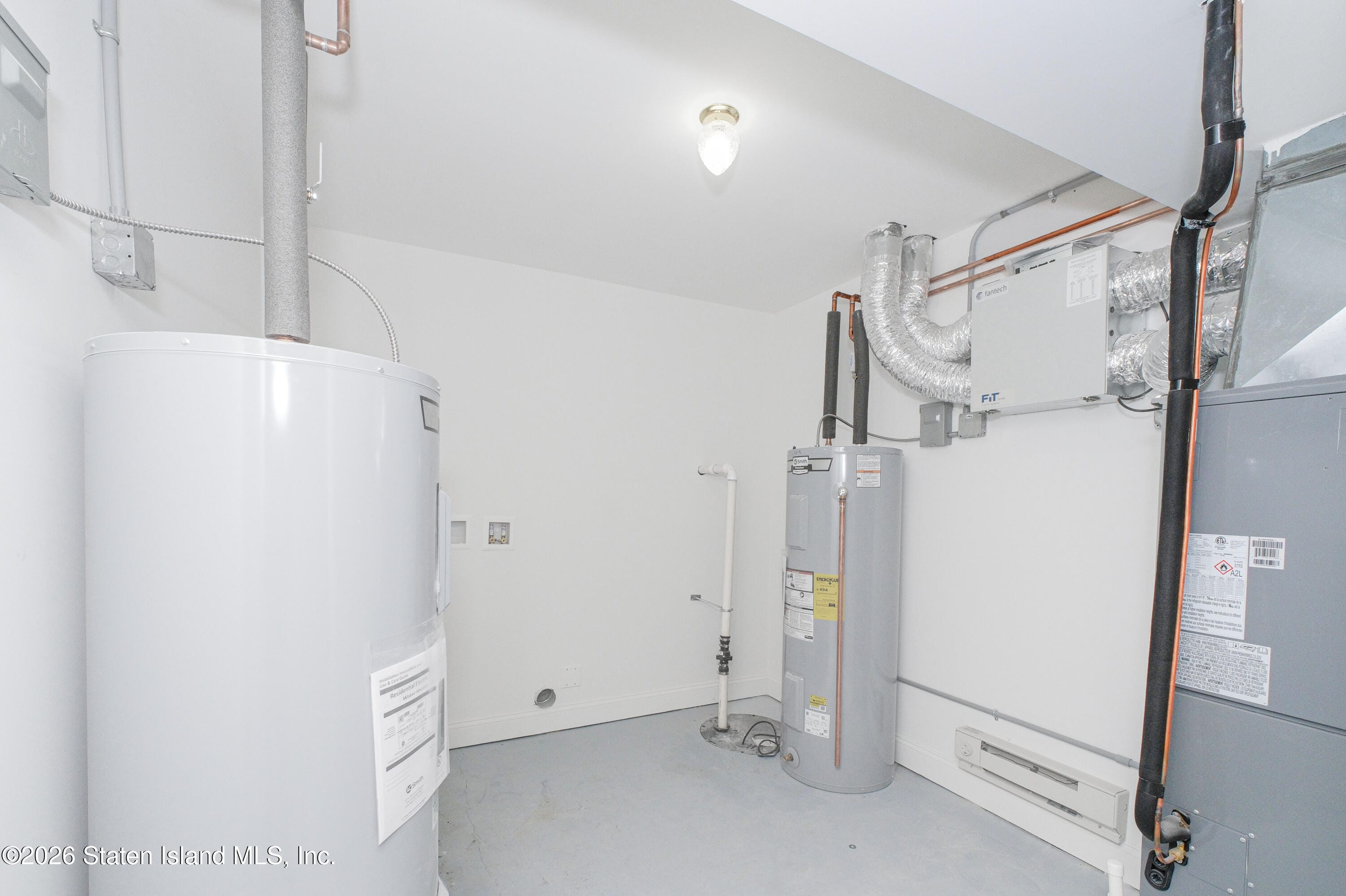 556 Drumgoole Road, Staten Island, NY, 10312 image 30