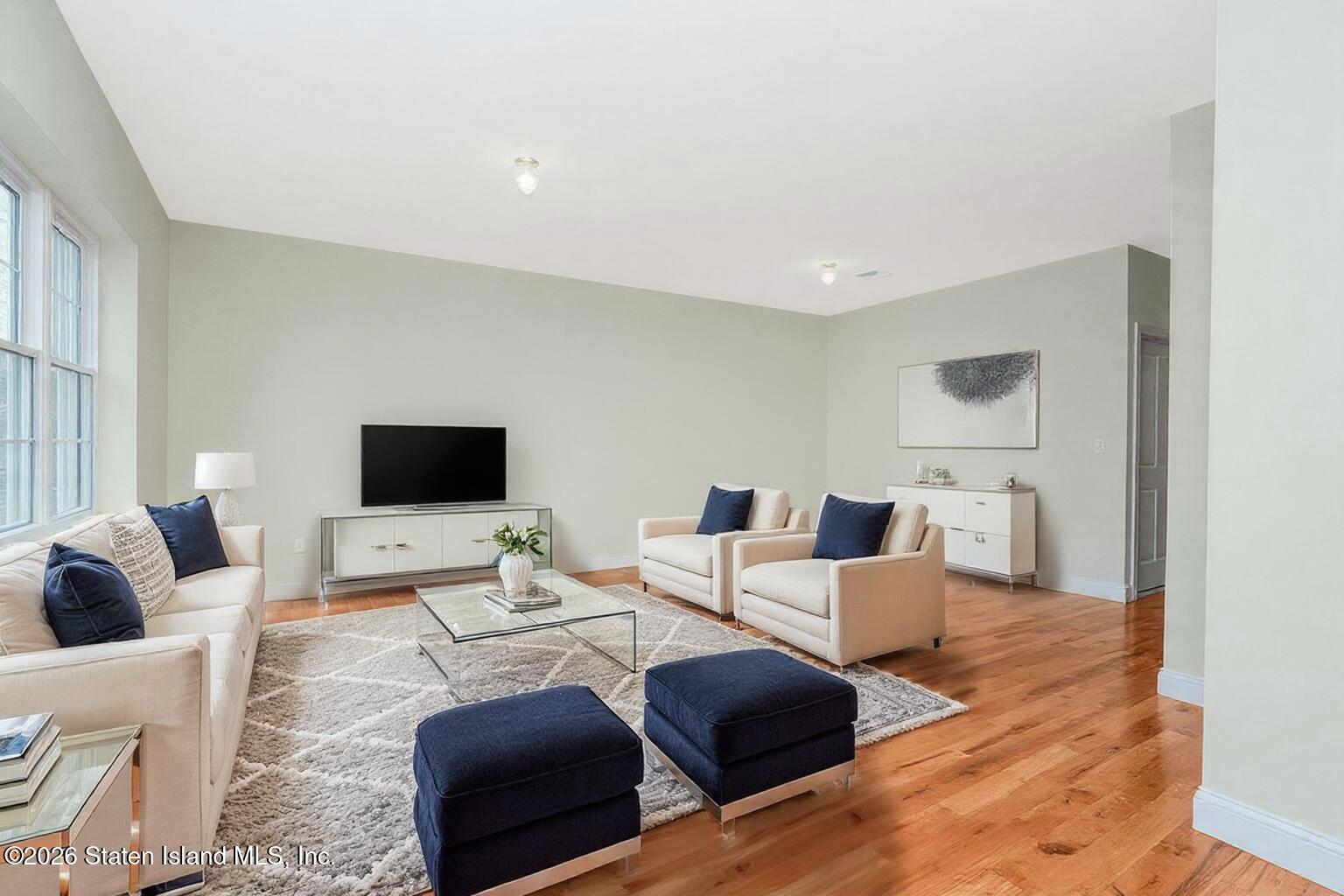 556 Drumgoole Road, Staten Island, NY, 10312 image 22