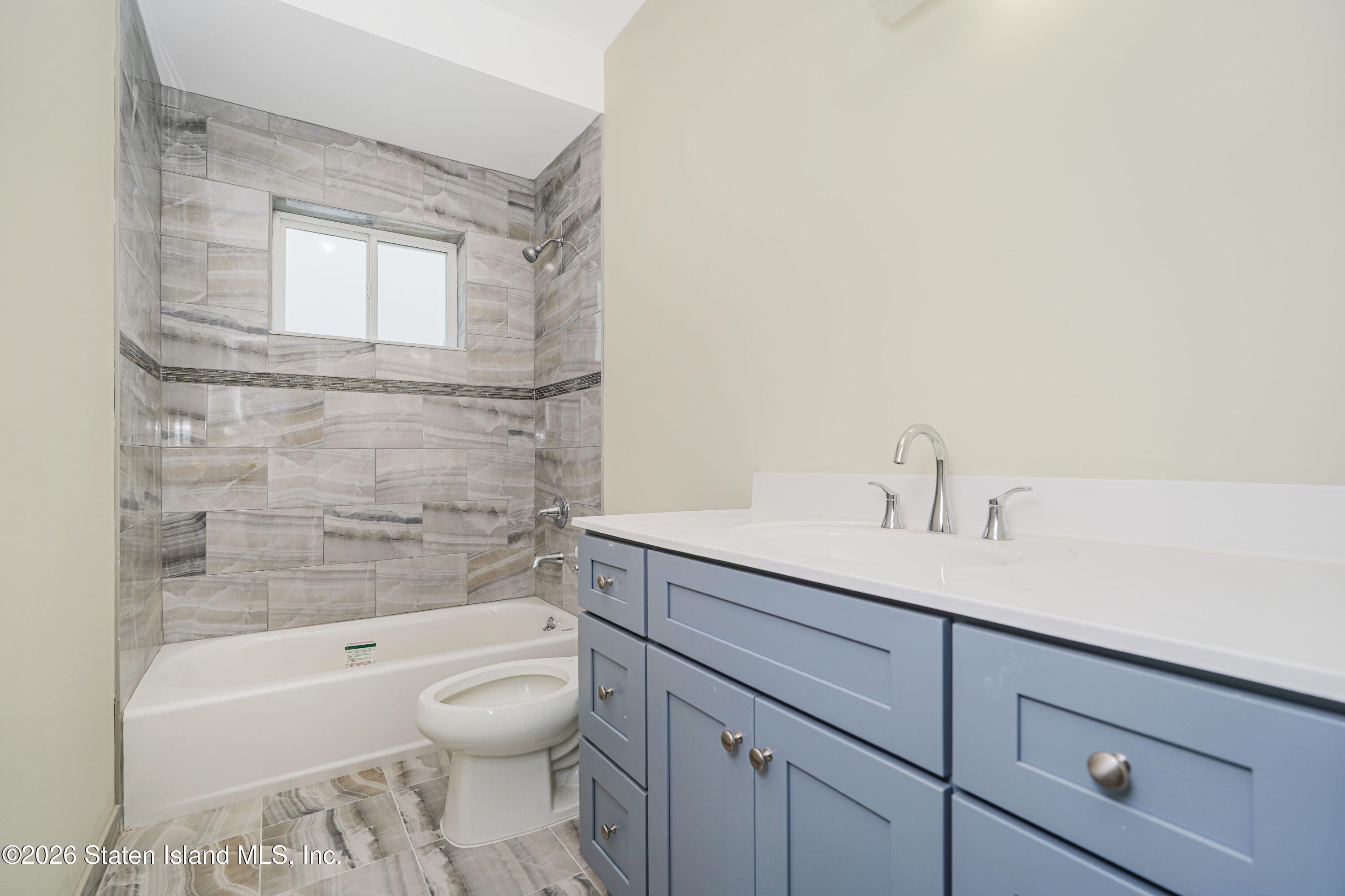 556 Drumgoole Road, Staten Island, NY, 10312 image 12