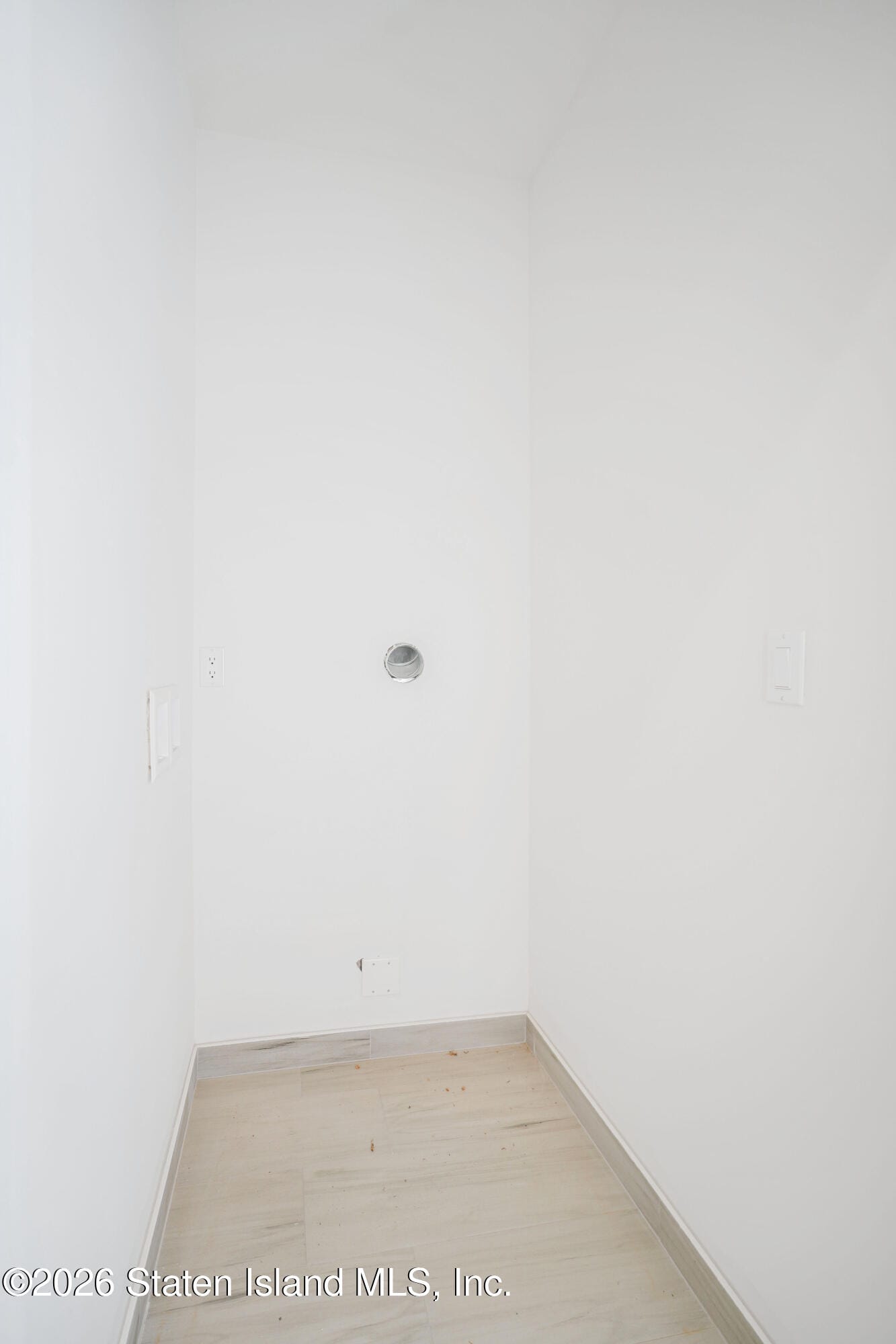 556 Drumgoole Road, Staten Island, NY, 10312 image 29