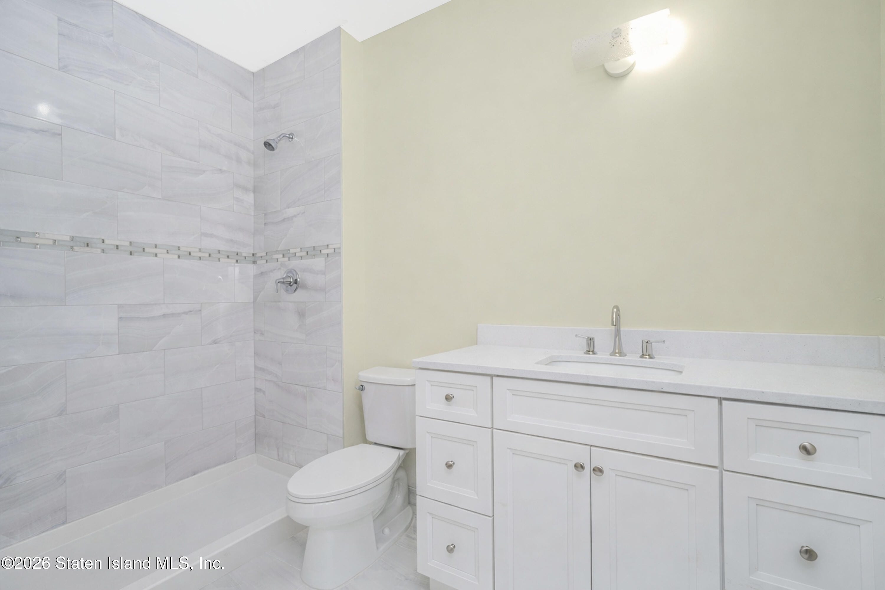 556 Drumgoole Road, Staten Island, NY, 10312 image 34