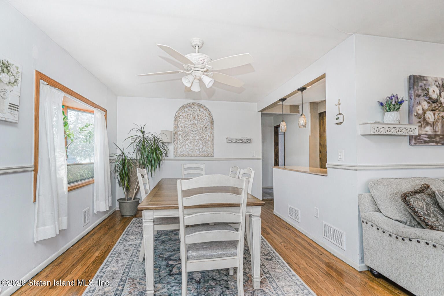 470 Beach Road Image 4