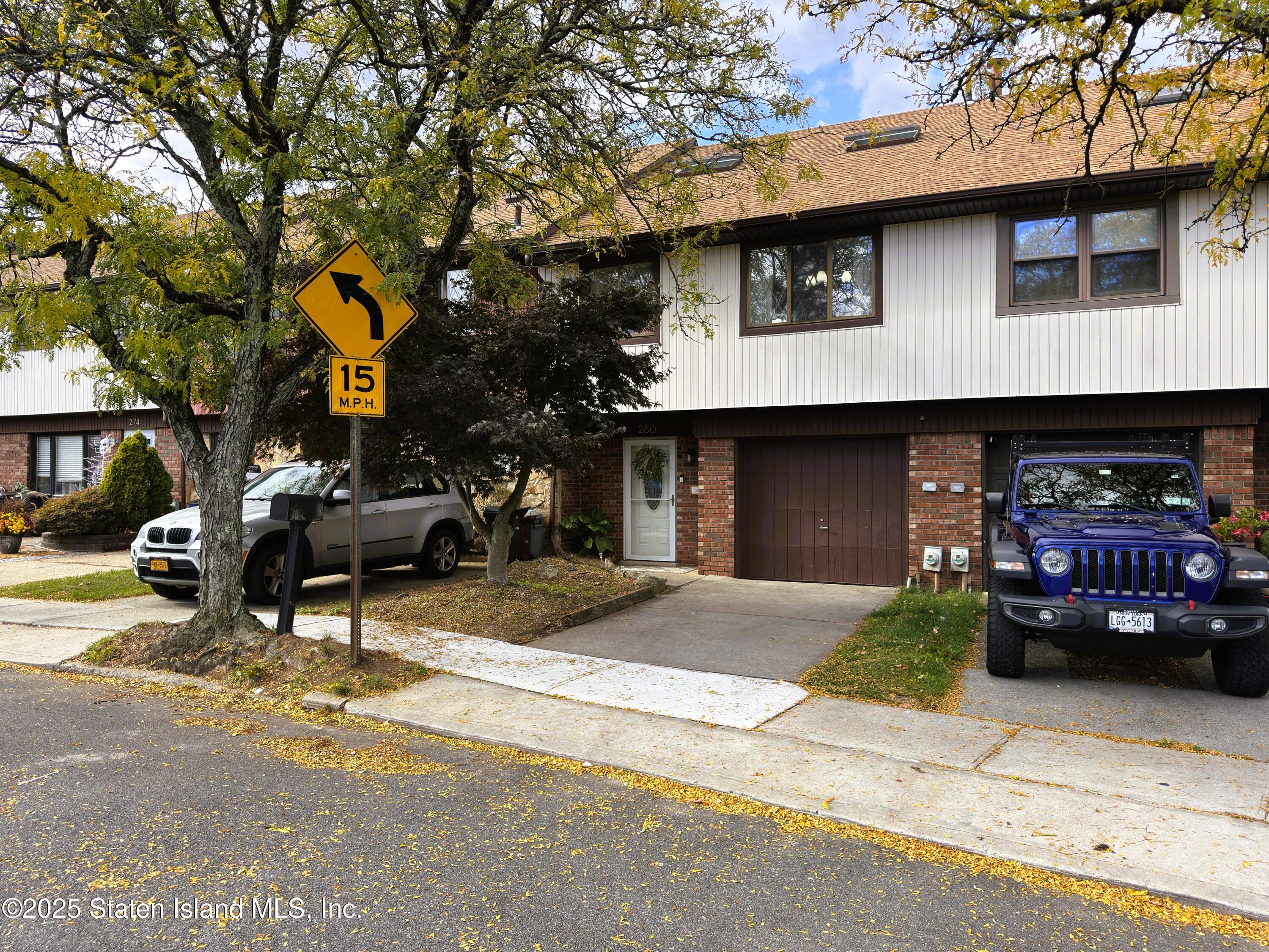 280 Rolling Hill Green Image 2