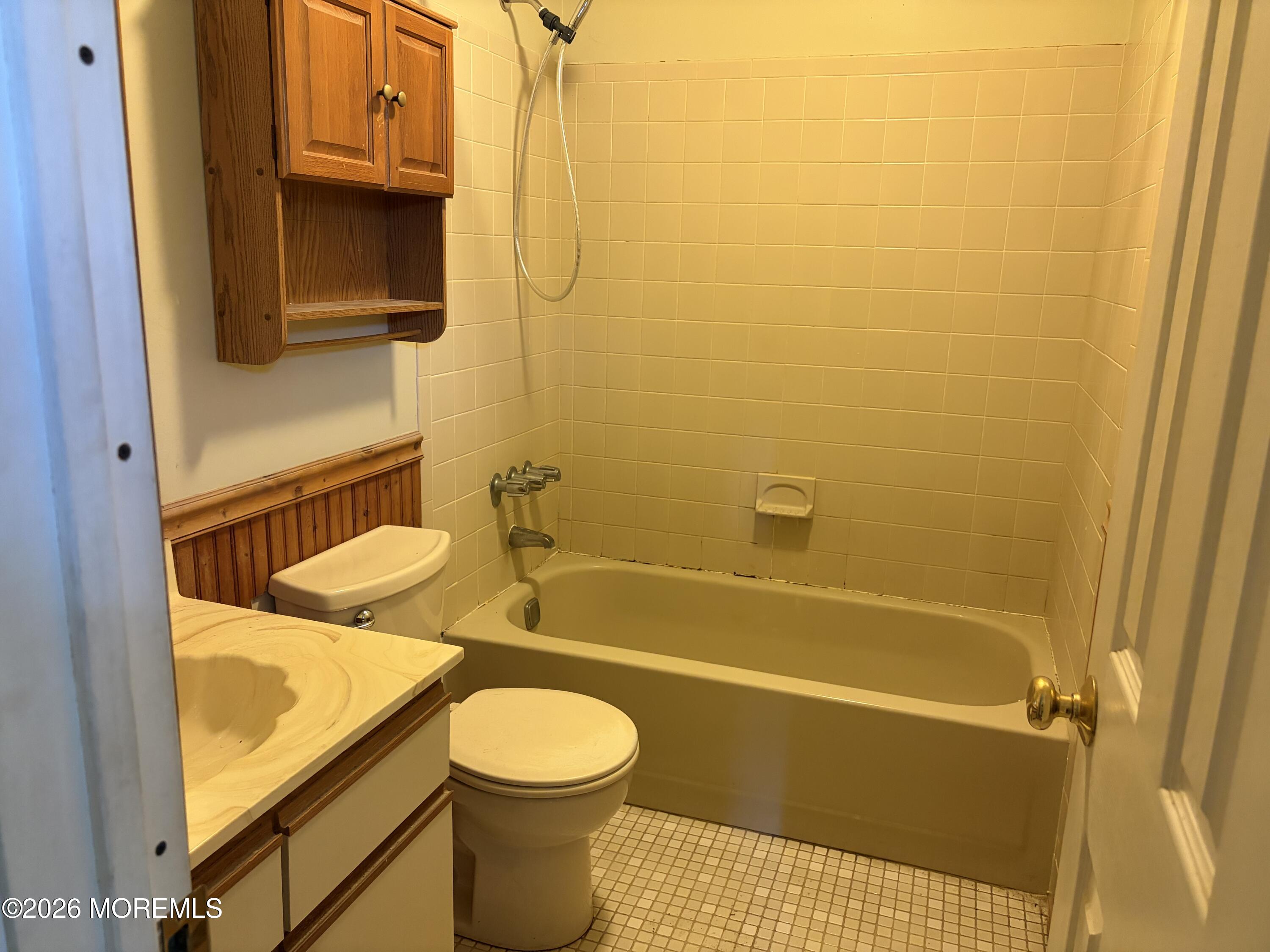 609 Knollwood Terrace Image 5