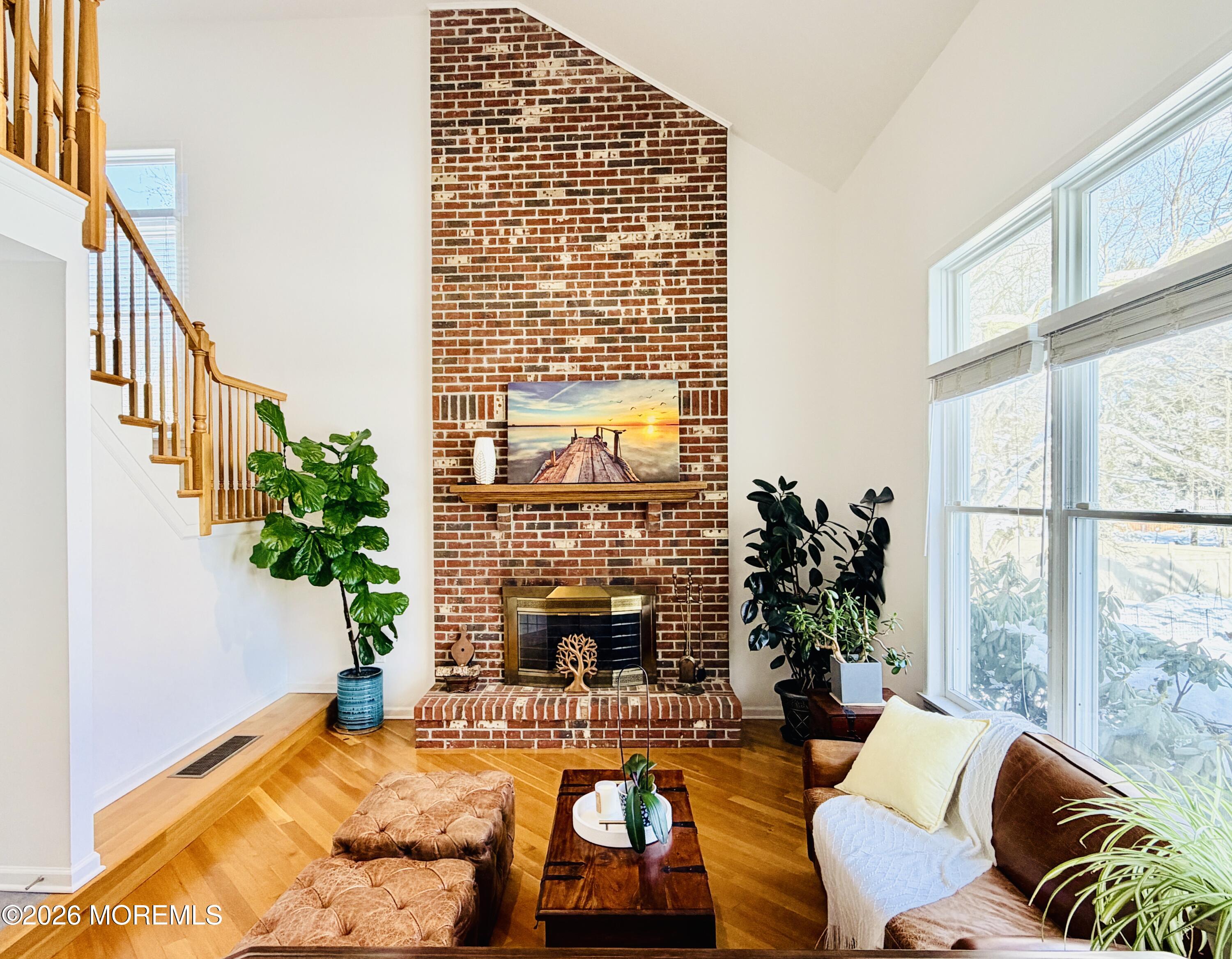 4 Roxbury Lane Image 2