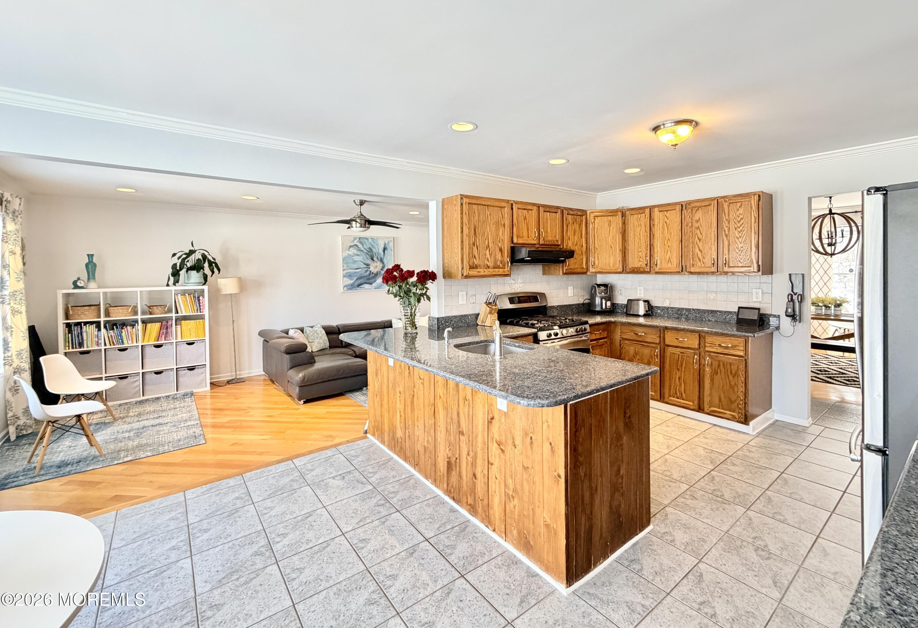 4 Roxbury Lane, Manalapan, NJ, 07726 image 36