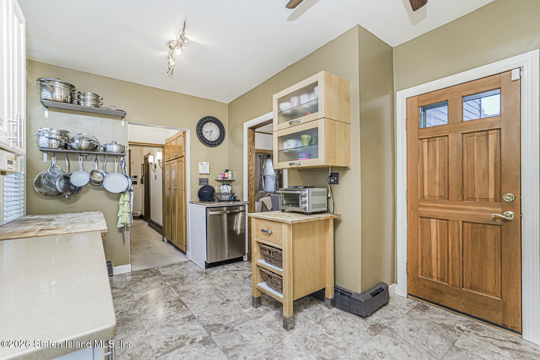 80 Crescent Avenue, Staten Island, NY, 10301 image 15