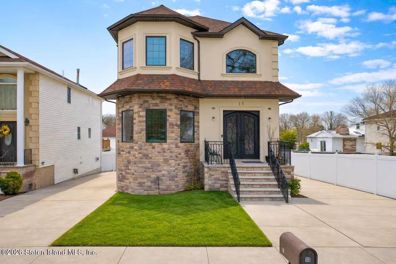 13 Ruxton Avenue, Staten Island, NY, 10312