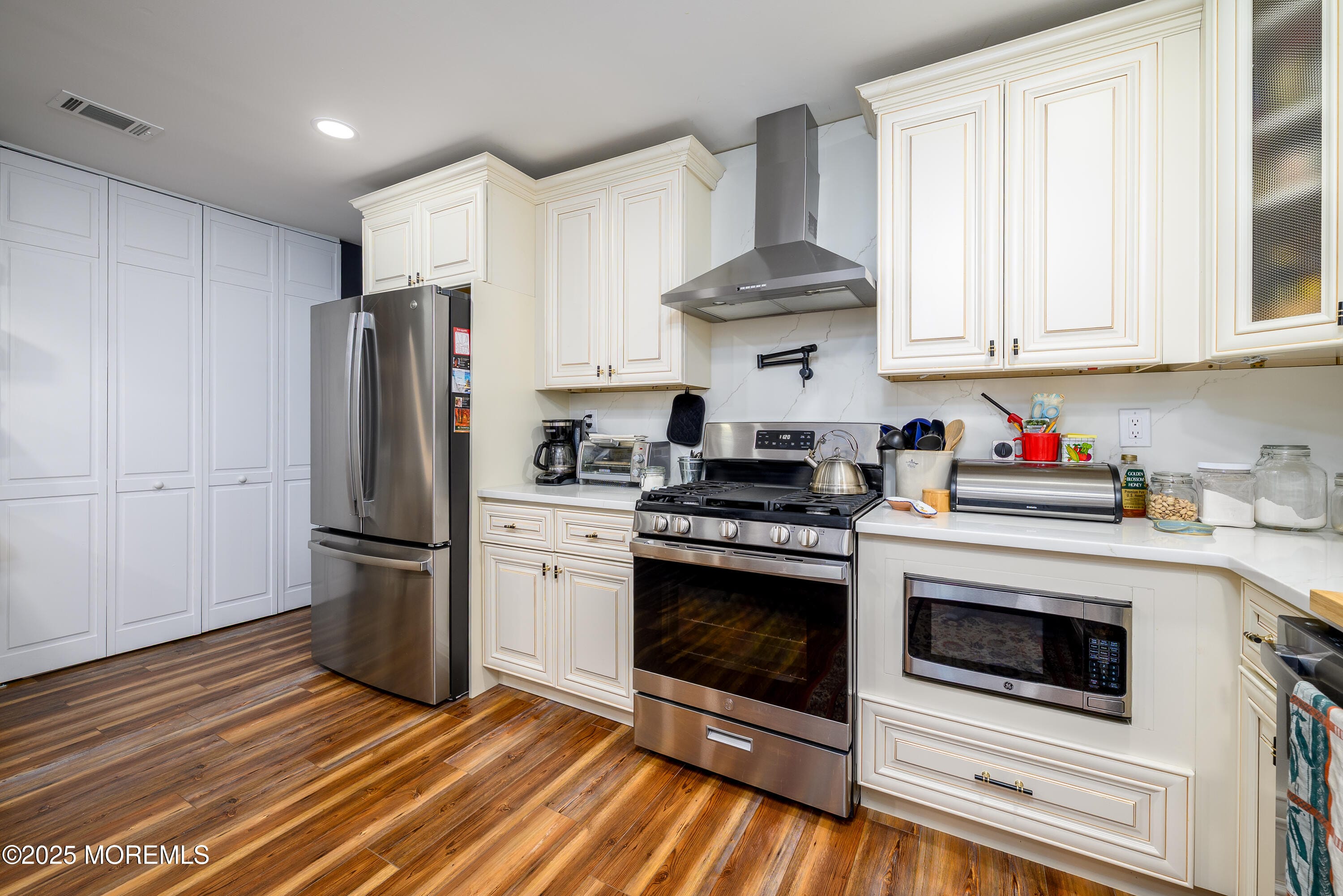 715C Wooton Court Image 5