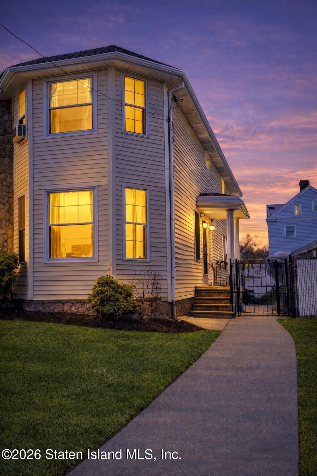 107 Liberty Avenue, Staten Island, NY, 10304