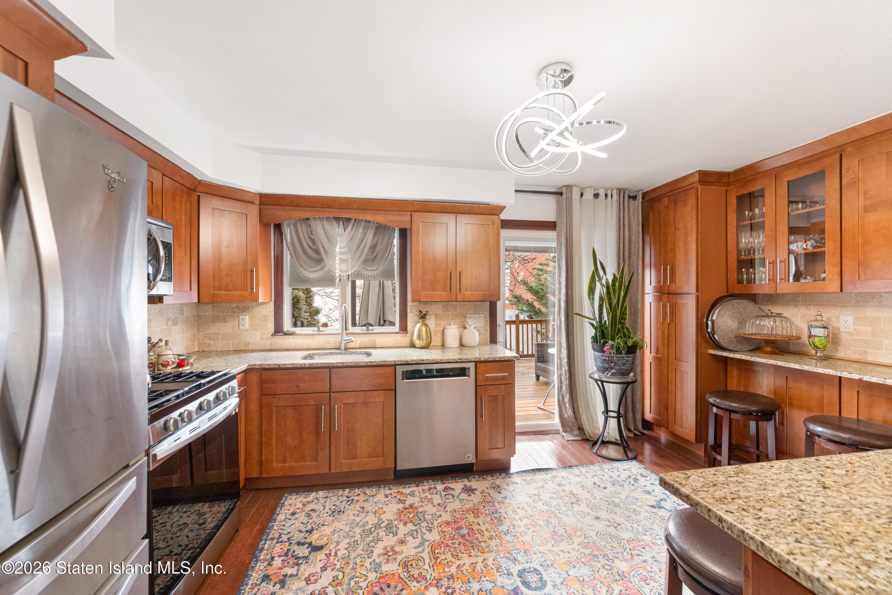 204 Sommer Avenue Image 4