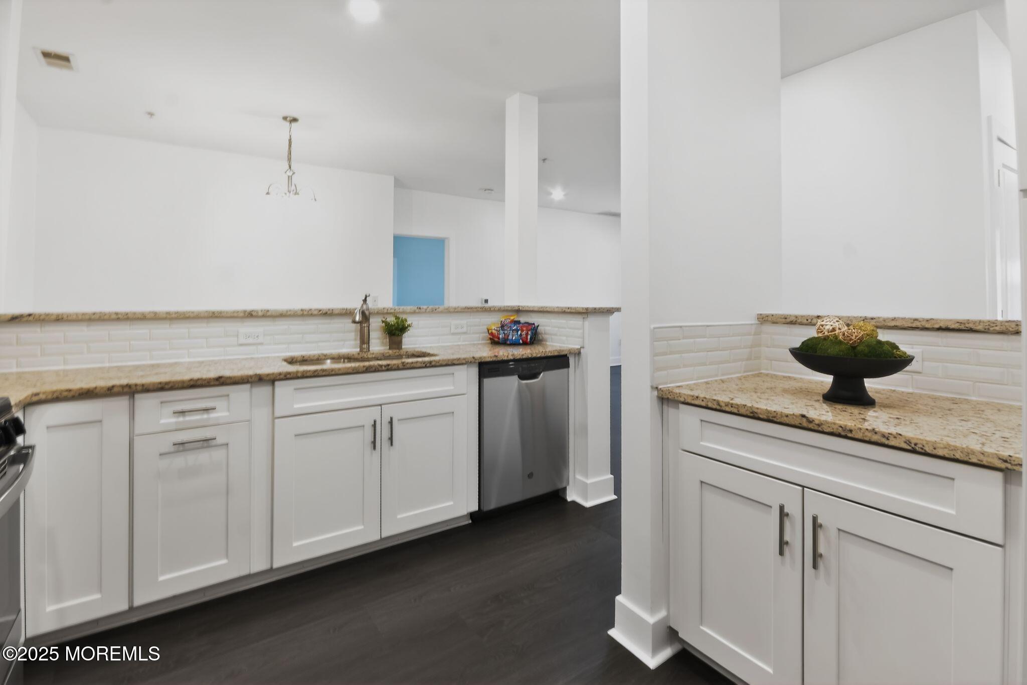 626 Marion Lane Image 3