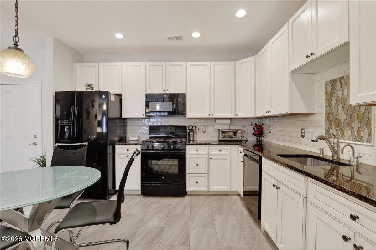 215 Bloomsbury Drive, Morganville, NJ, 07751 image 11