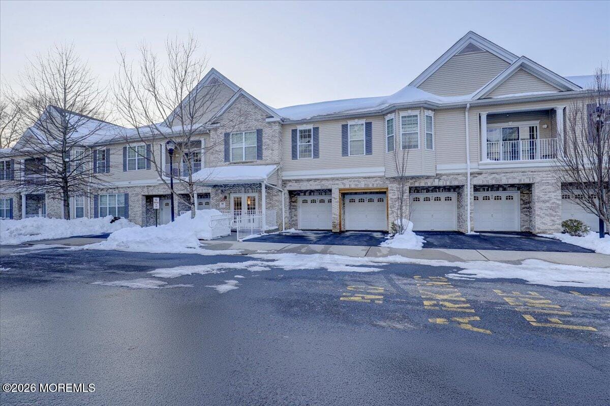 215 Bloomsbury Drive Image 3