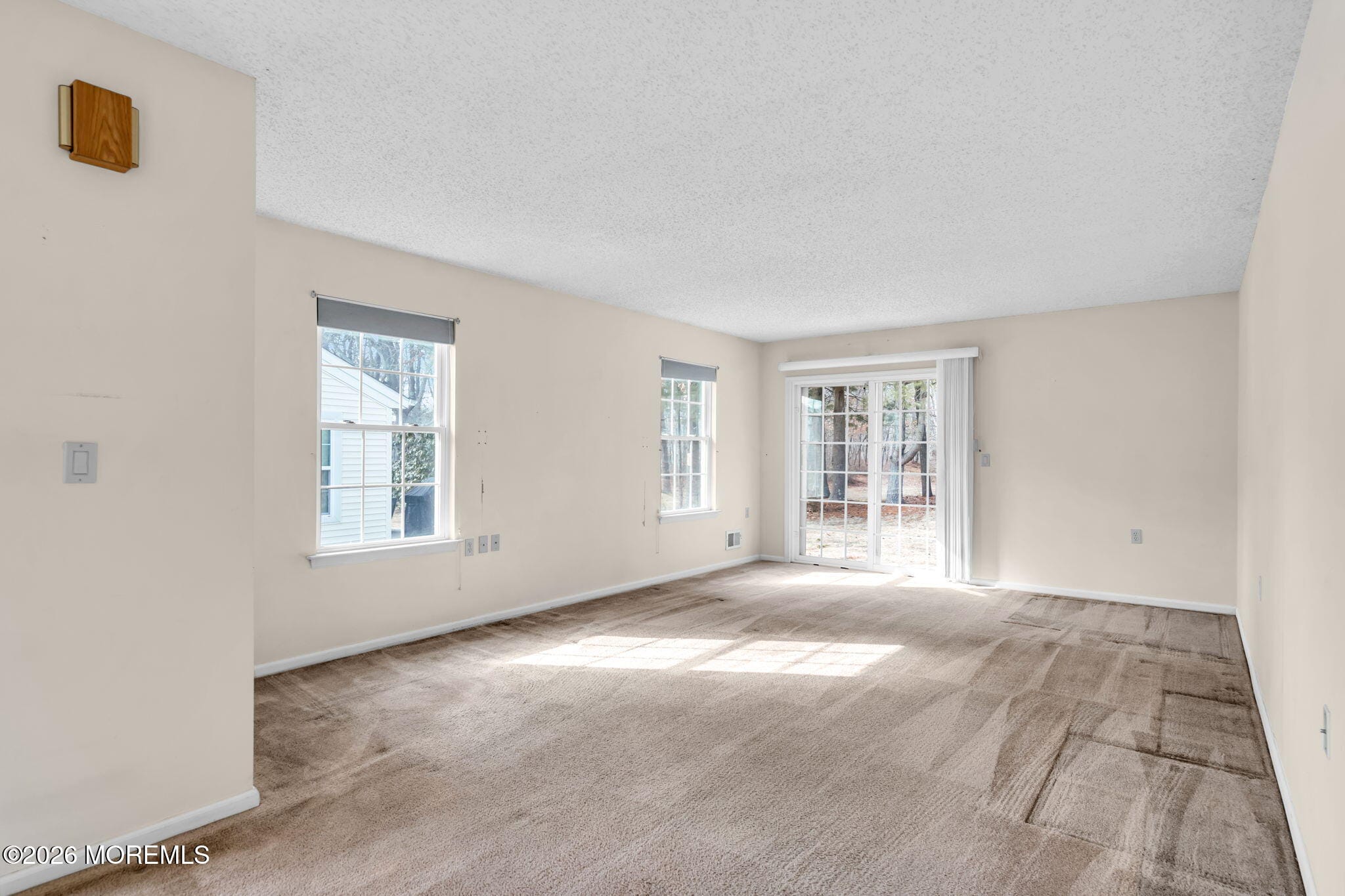 146 Pine Oak Boulevard Image 4