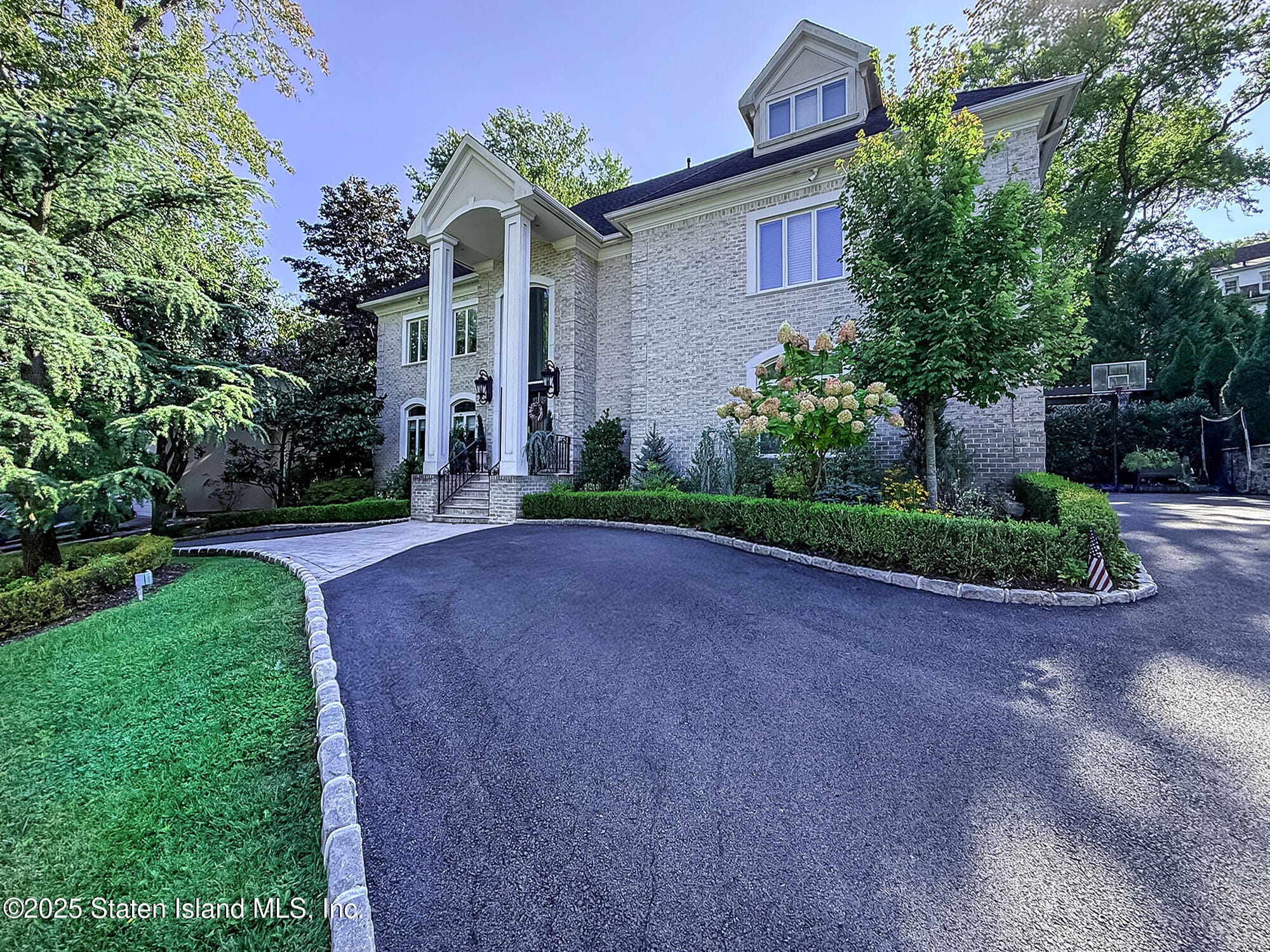 25 Beebe Street Image 3