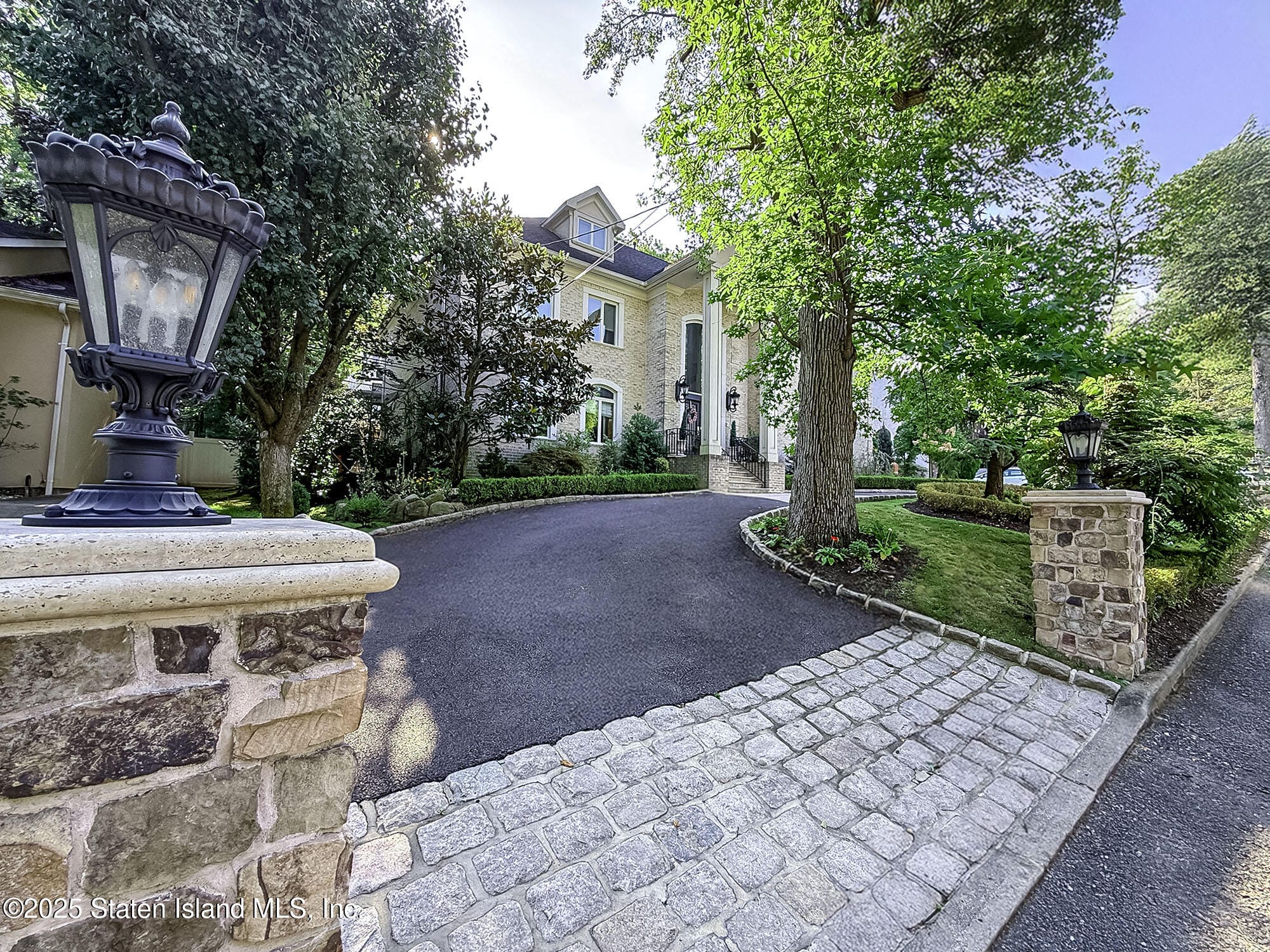 25 Beebe Street Image 4