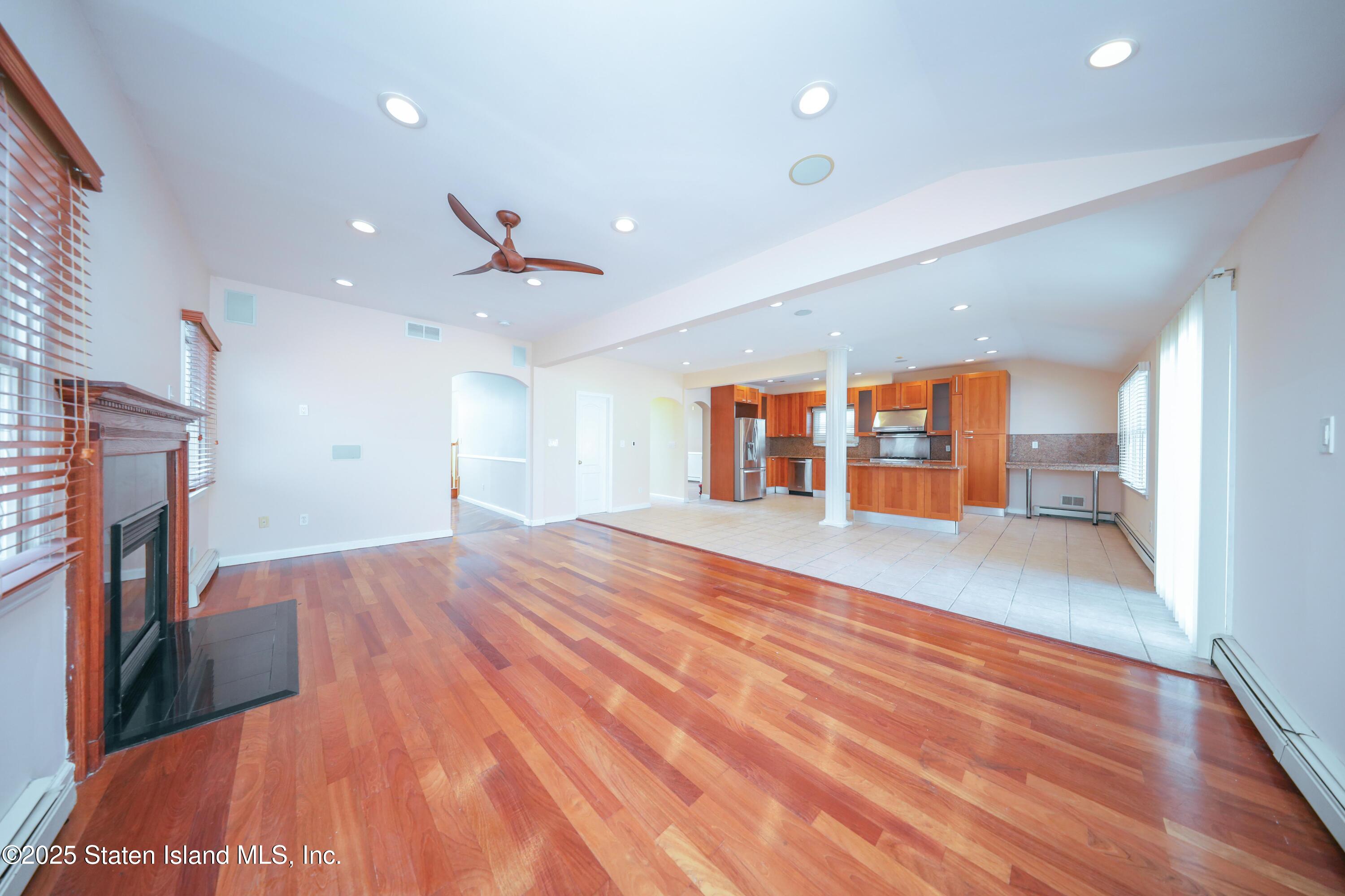 5775 Hylan Boulevard, Staten Island, NY, 10309 image 23